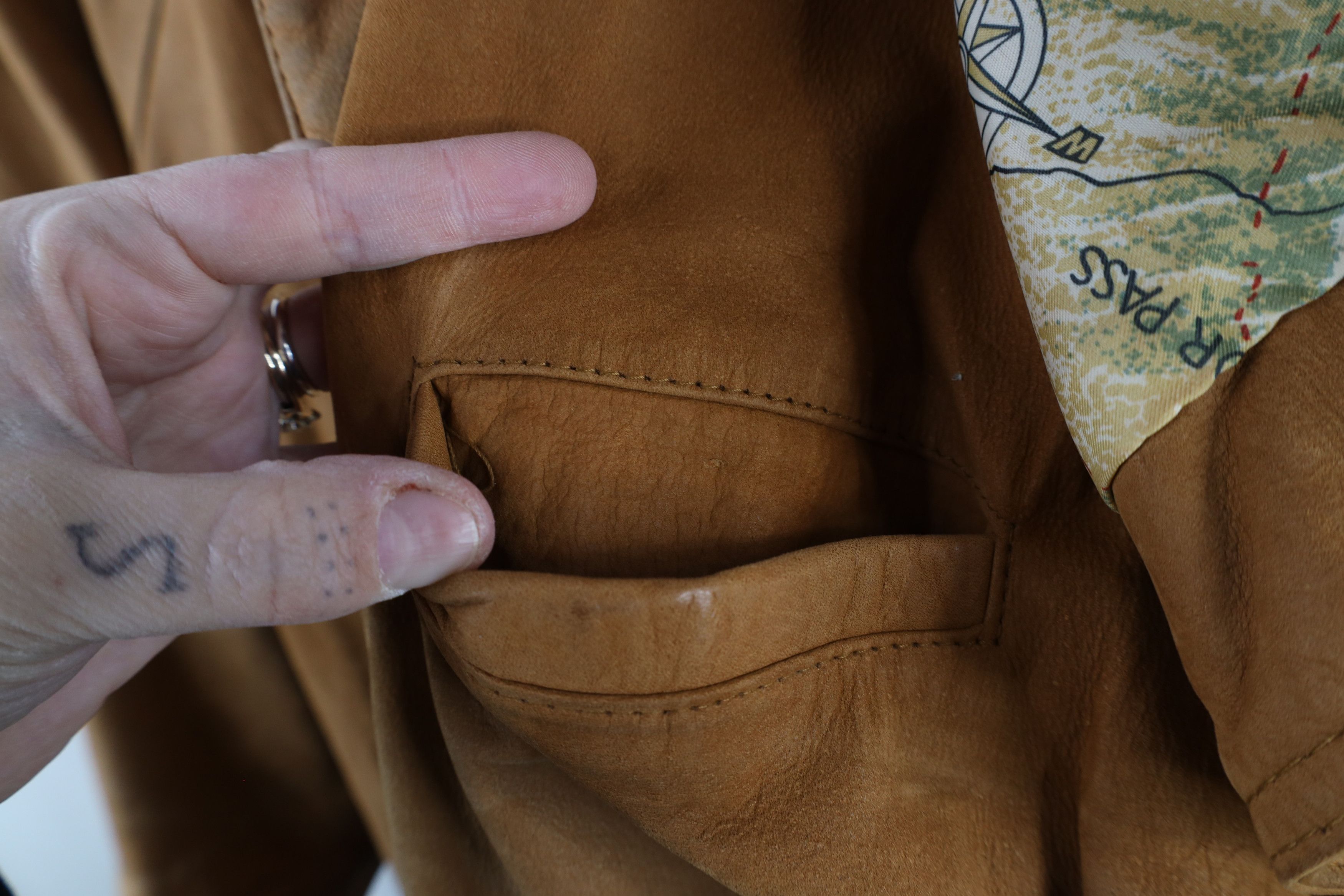 Marlboro × Vintage Vintage 90s Marlboro Lined Leather Flight Bomber Jacket Size US L / EU 52-54 / 3 - 5 Thumbnail