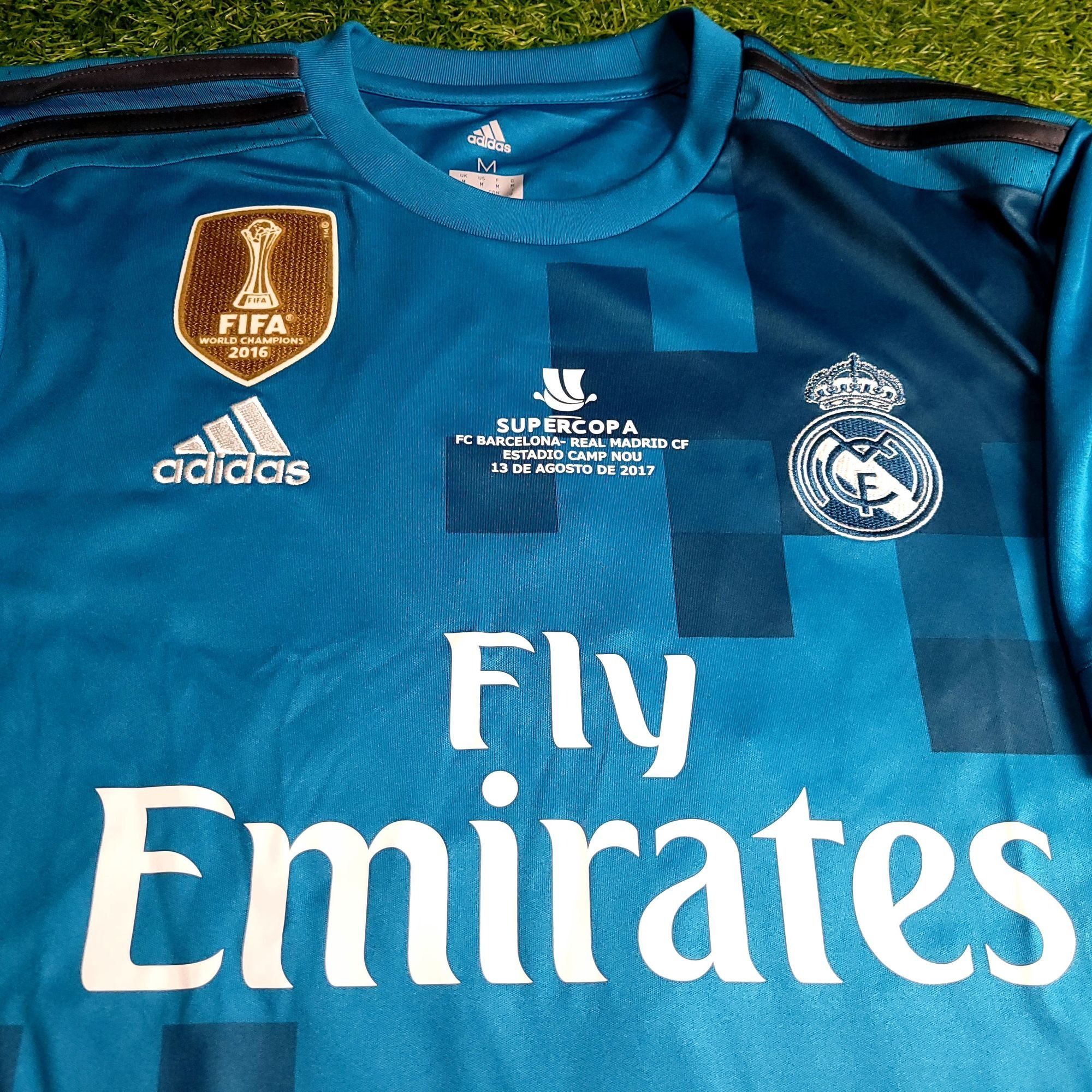 Adidas Ramos Real Madrid 2017 2018 SUPERCUP Third Soccer Jersey M Size US M / EU 48-50 / 2 - 3 Thumbnail