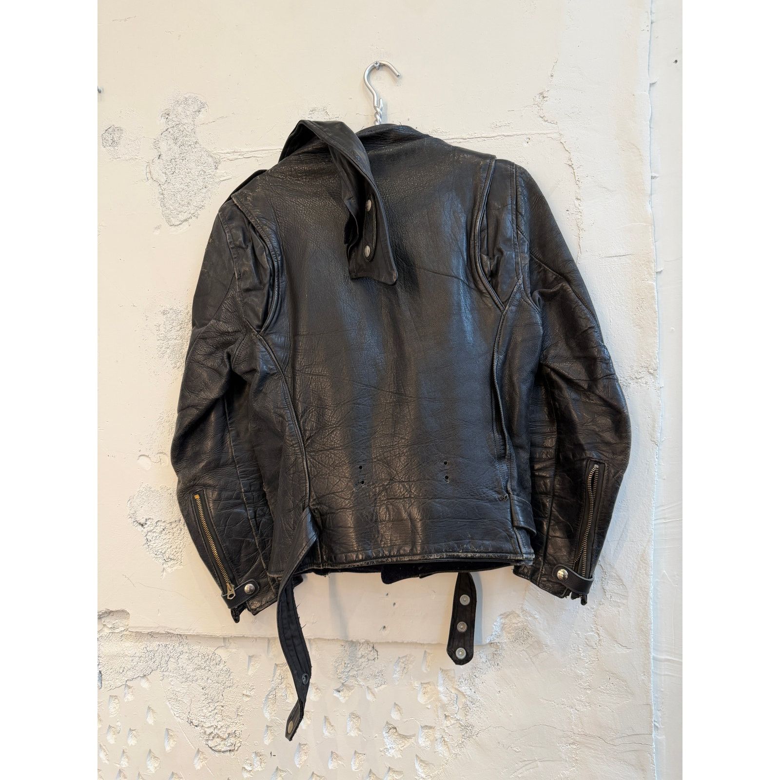 Vintage Vintage Wrecked 60's Leather Moto Biker Jacket Size US S / EU 44-46 / 1 - 8 Thumbnail
