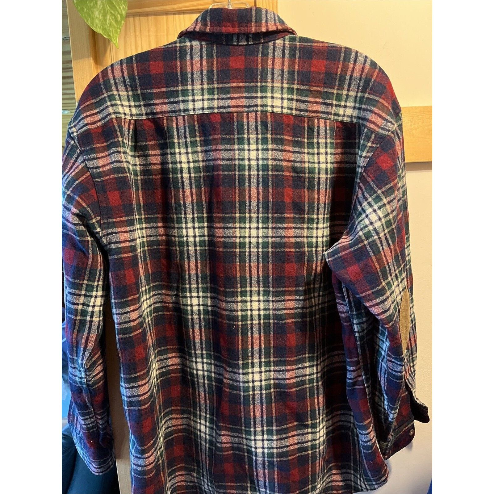 Pendleton Pendleton Men's Shirt L Red Plaid Button Wool Outdoor Travel Size US L / EU 52-54 / 3 - 8 Thumbnail