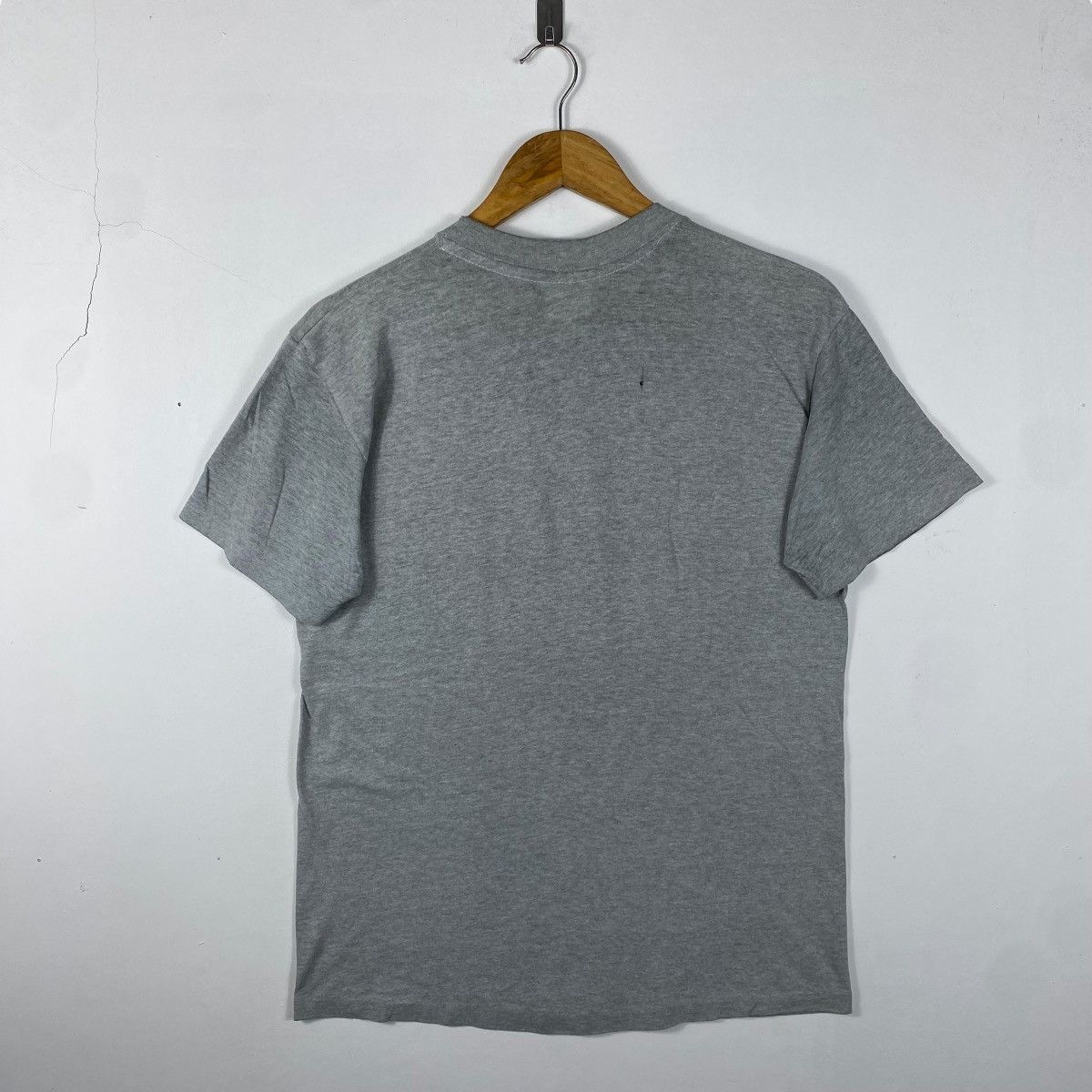 Vintage Vintage Distressed 90's SAHEL ASSOCIATION Graphic Tee Shirt Size US L / EU 52-54 / 3 - 4 Thumbnail