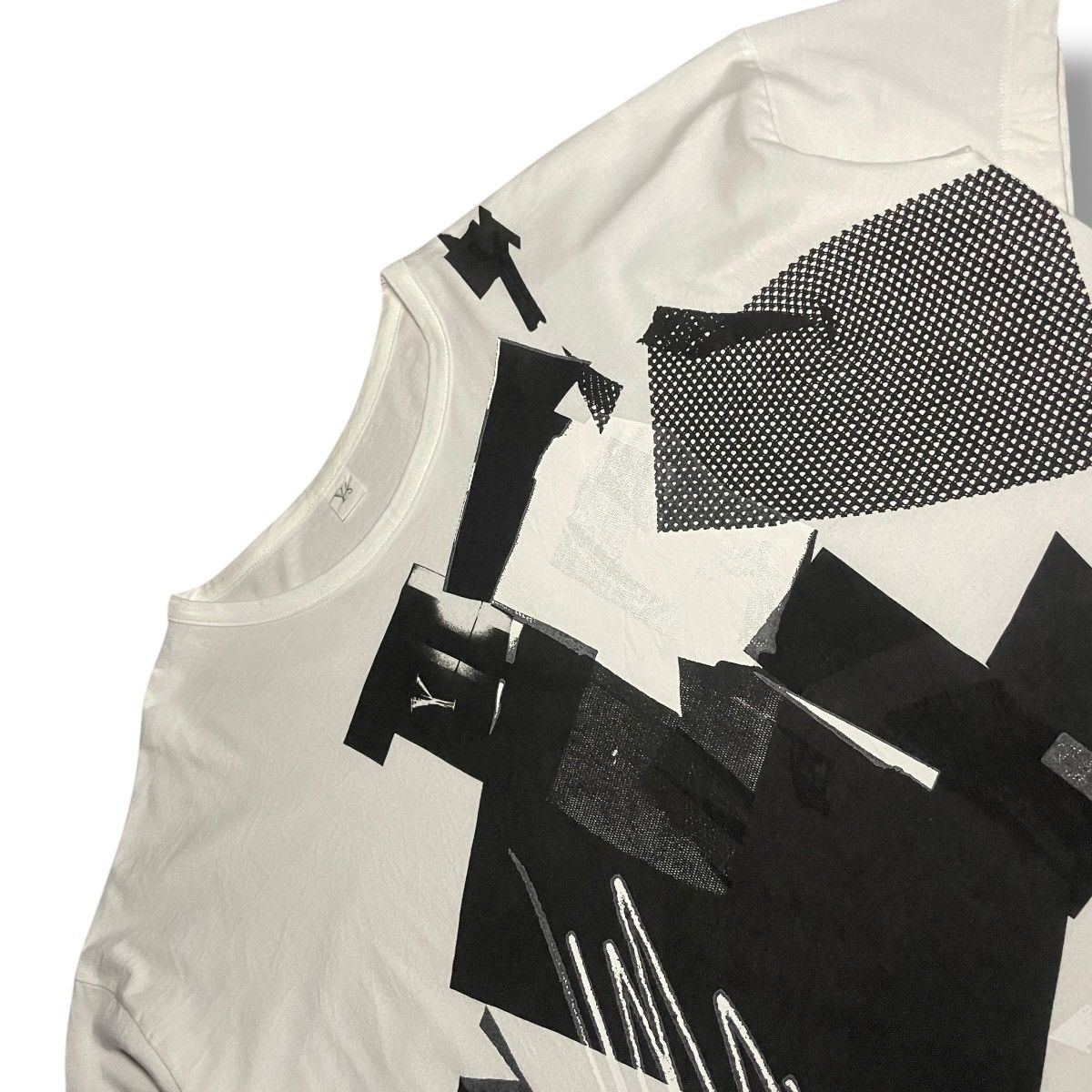 Y's Y's Yohji Yamamoto Collage Print Loose Neck T-Shirt Size M / US 6-8 / IT 42-44 - 4 Thumbnail