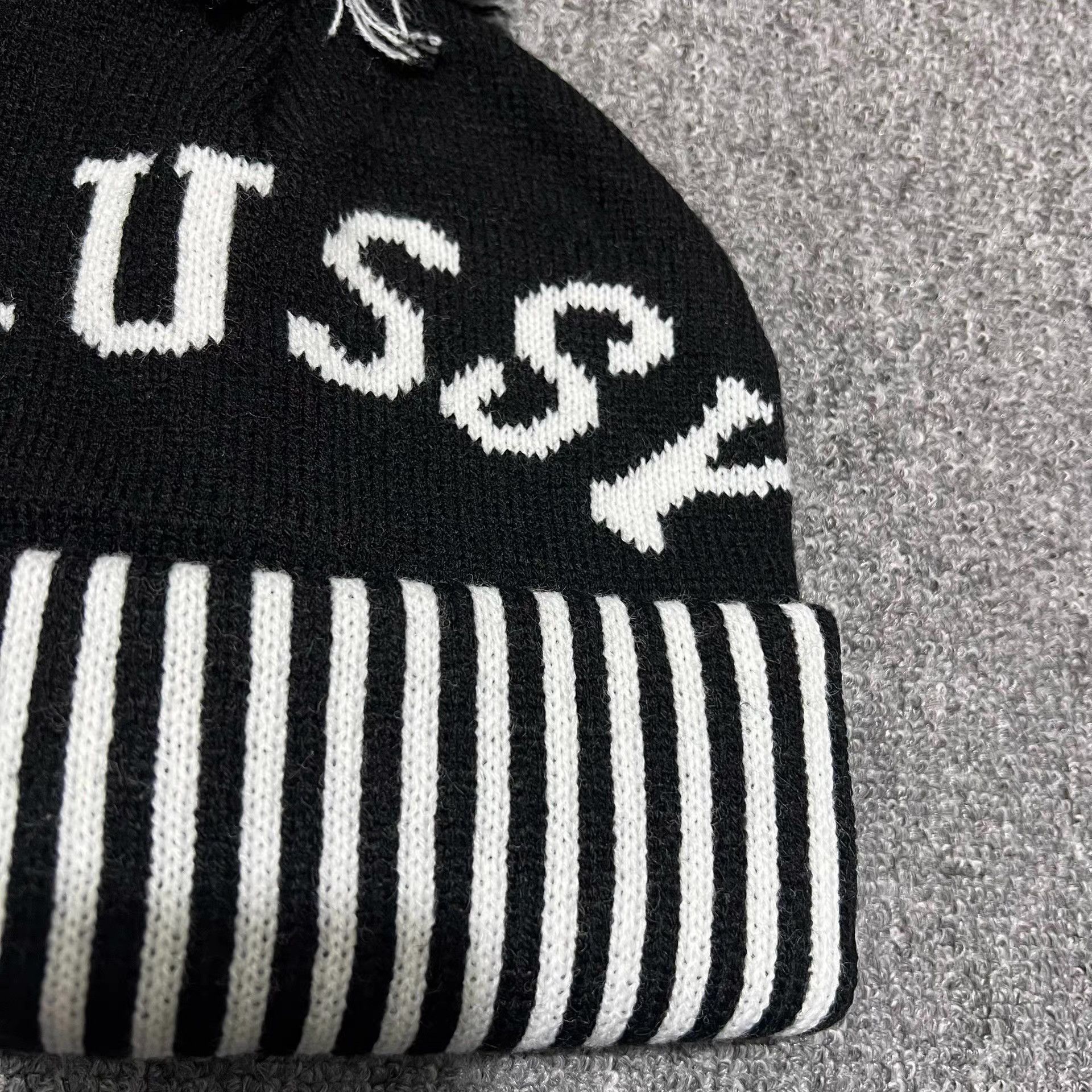 Stussy Stussy black and white contrast stripedknit beanie Q7 Size ONE SIZE - 3 Thumbnail