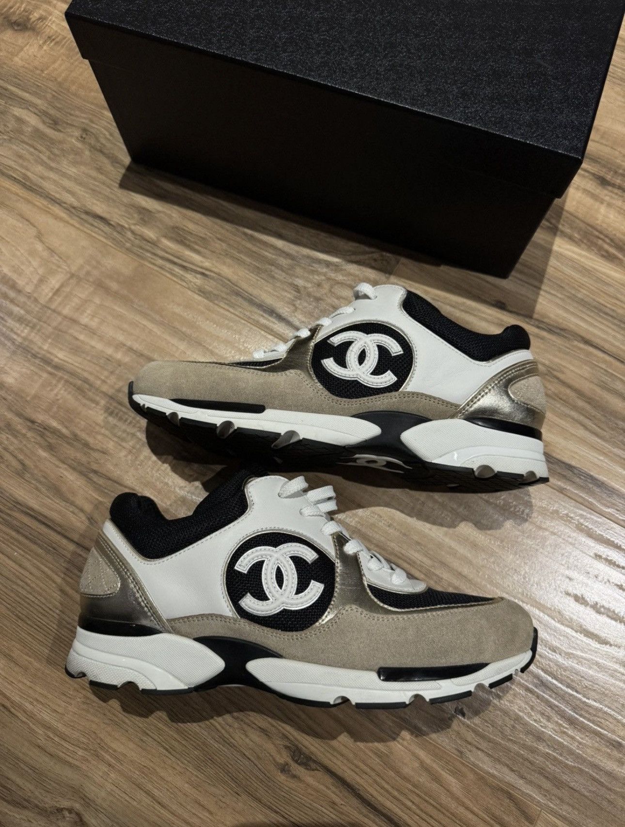 Chanel Chanel Sneakers Size US 9.5 / EU 42-43 - 1 Thumbnail