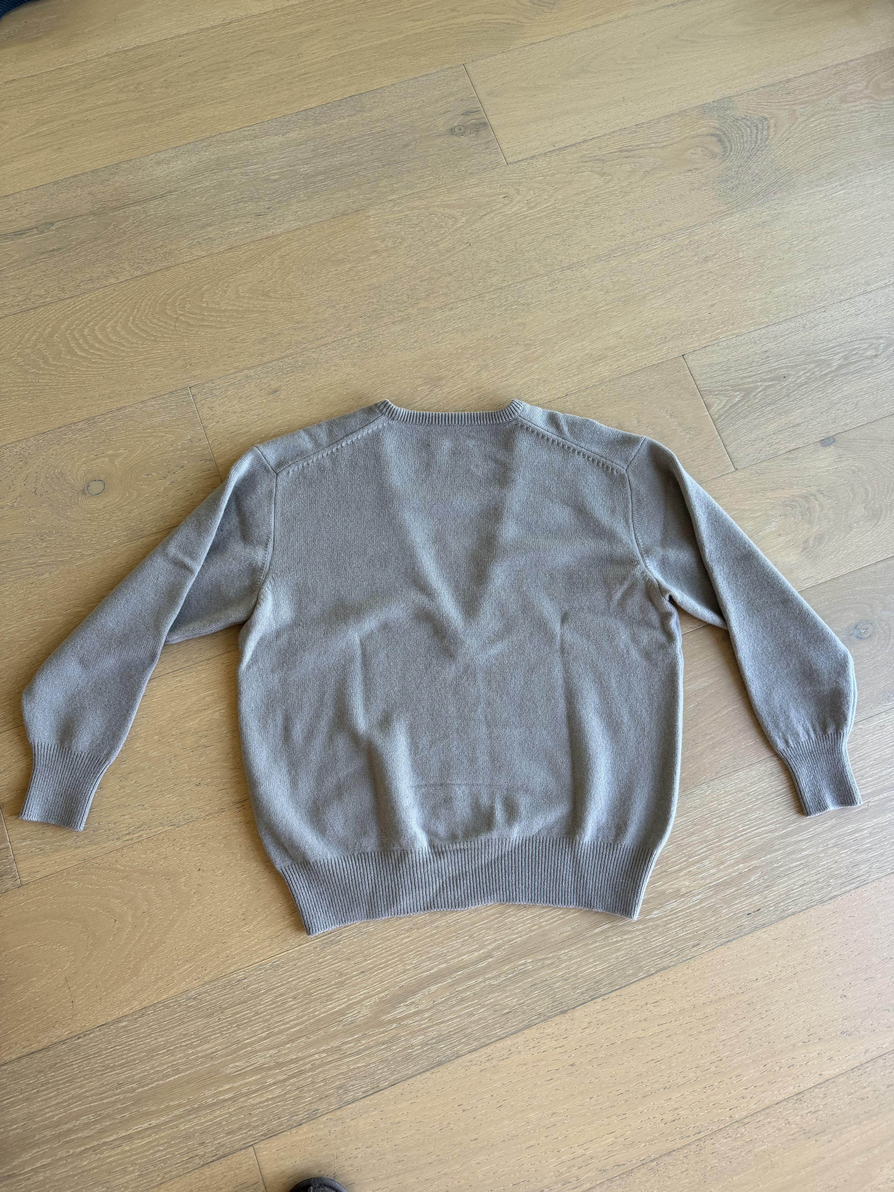 Other Mens V Neck Sweater Size US S / EU 44-46 / 1 - 4 Thumbnail