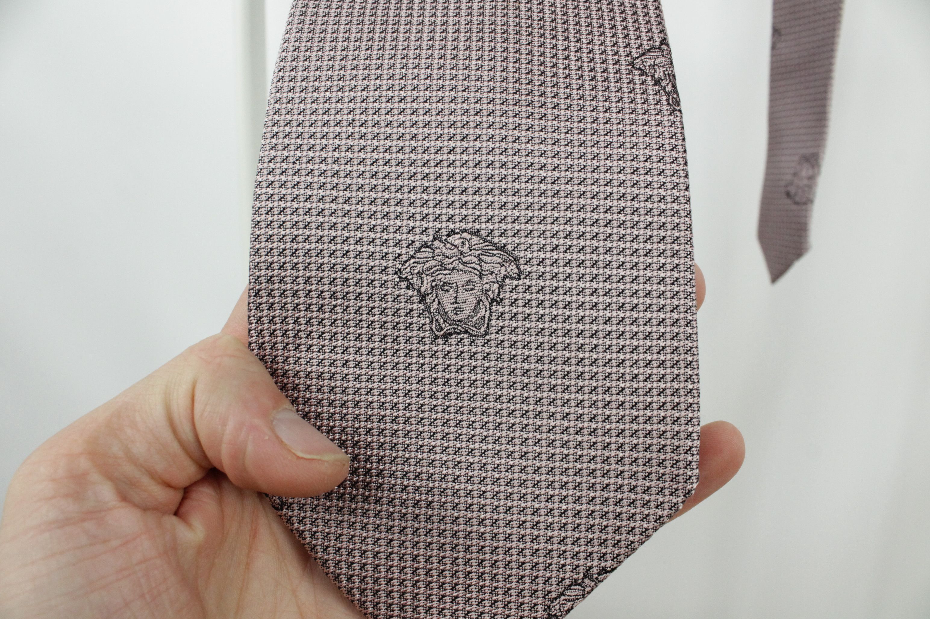 Versace Versace Medusa Print Silk Tie Hand Made in Italy Size ONE SIZE - 6 Thumbnail