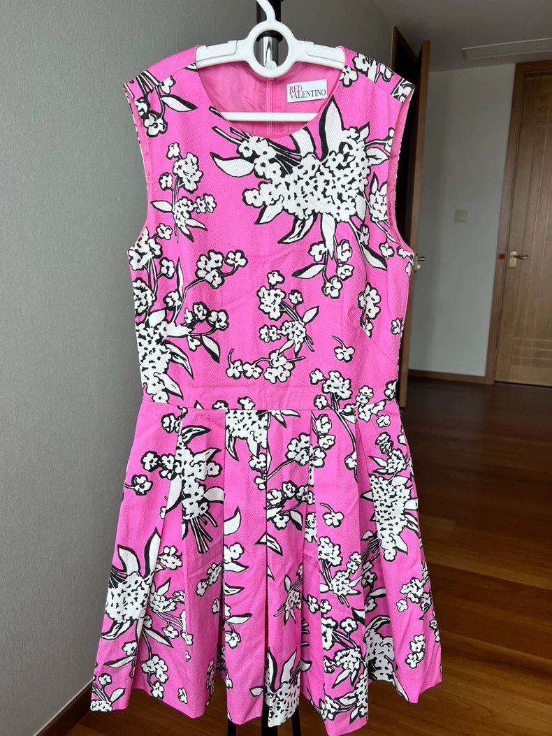 Valentino Valentino Pink dress Size S / US 4 / IT 40 - 1 Thumbnail