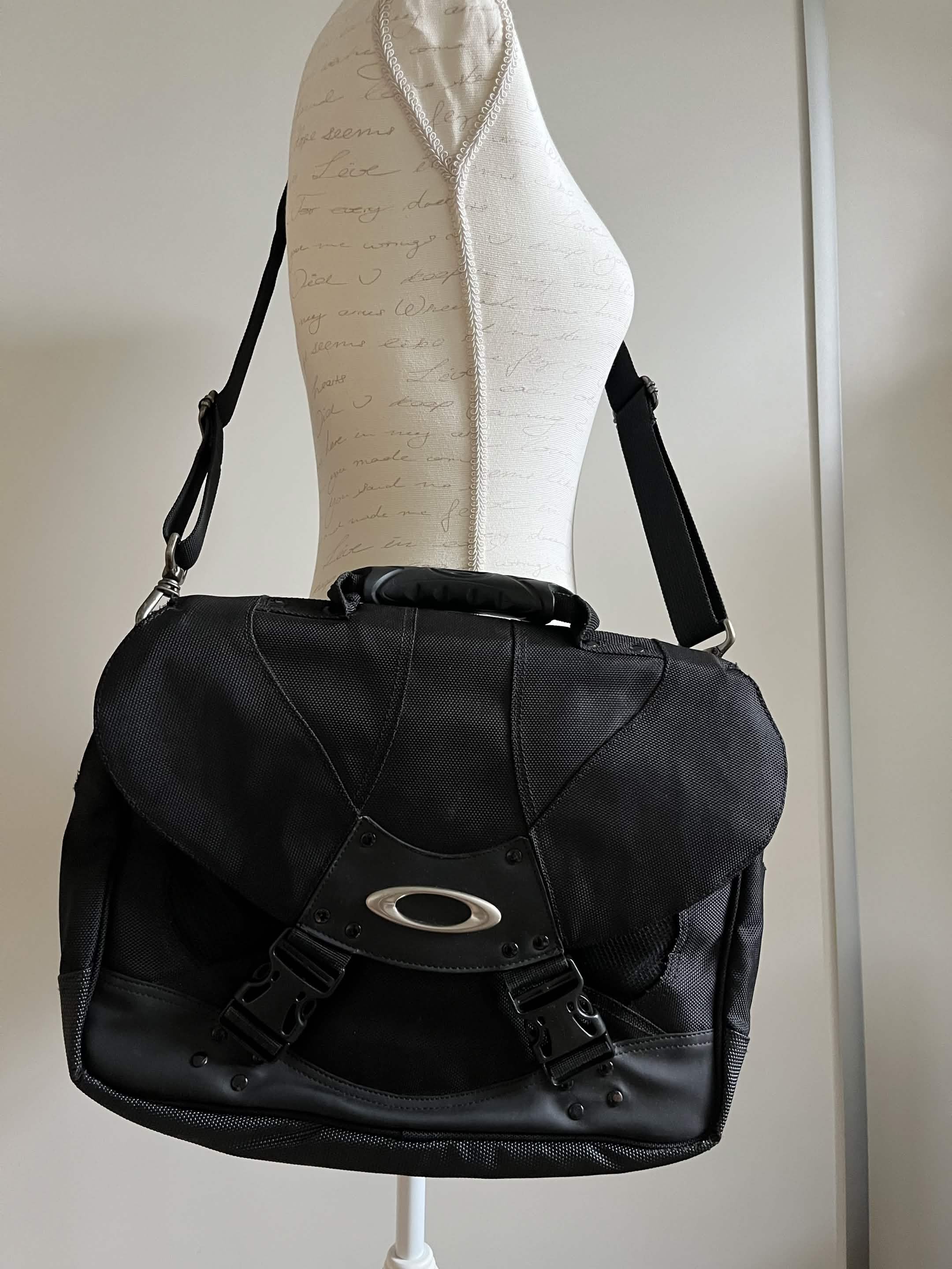 Oakley Oakley Software Messenger Bag | Grailed