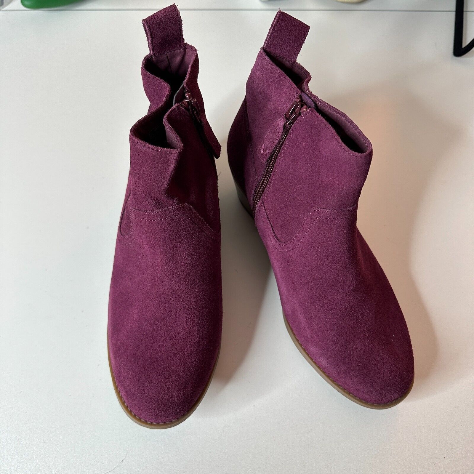 Vionic Vionic Vera Eggplant Suede Ankle Boot Side Zipper Low Heels Size US 8.5 / IT 38.5 - 12 Thumbnail