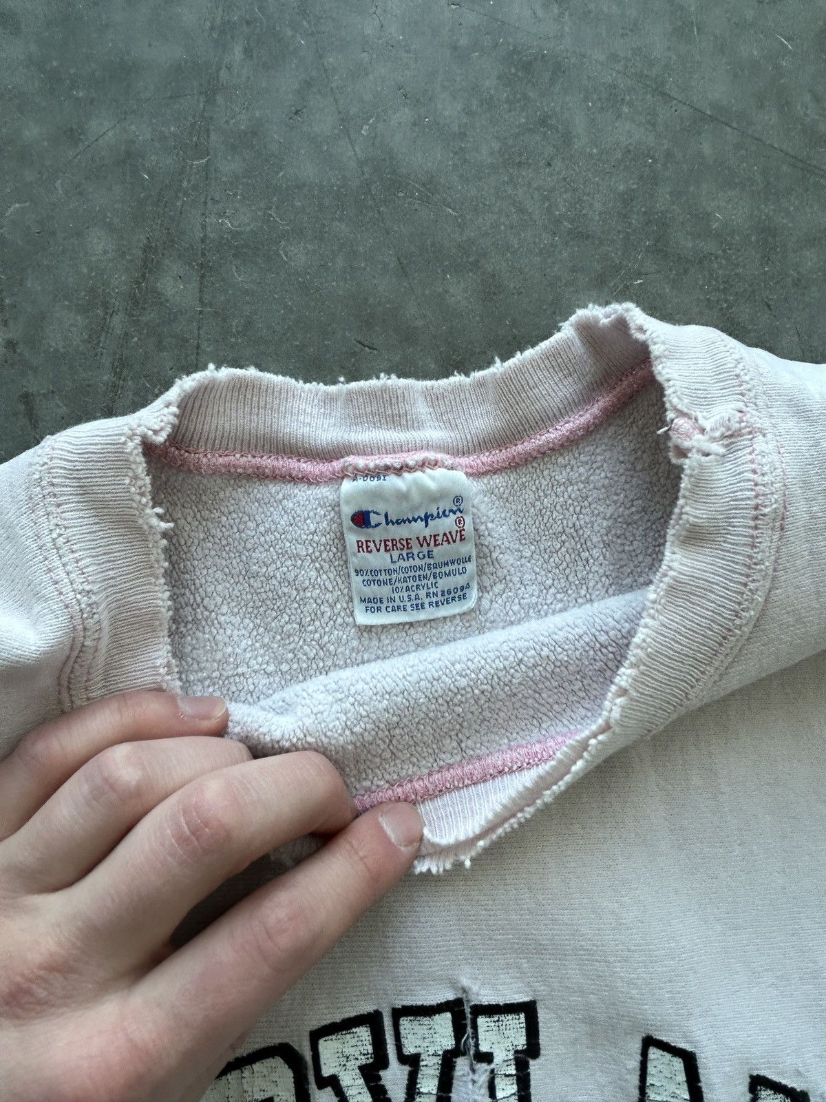 Champion Vintage 90s Maryland Reverse Weave Sweatshirt Thrashed Size US L / EU 52-54 / 3 - 8 Thumbnail