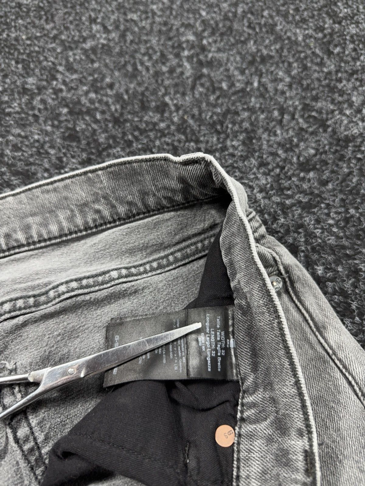 G-Star Y2K G-Star RAW 3301 Slim Faded Grey Denim Jeans W32 L32 Size US 32 / EU 48 - 9 Thumbnail