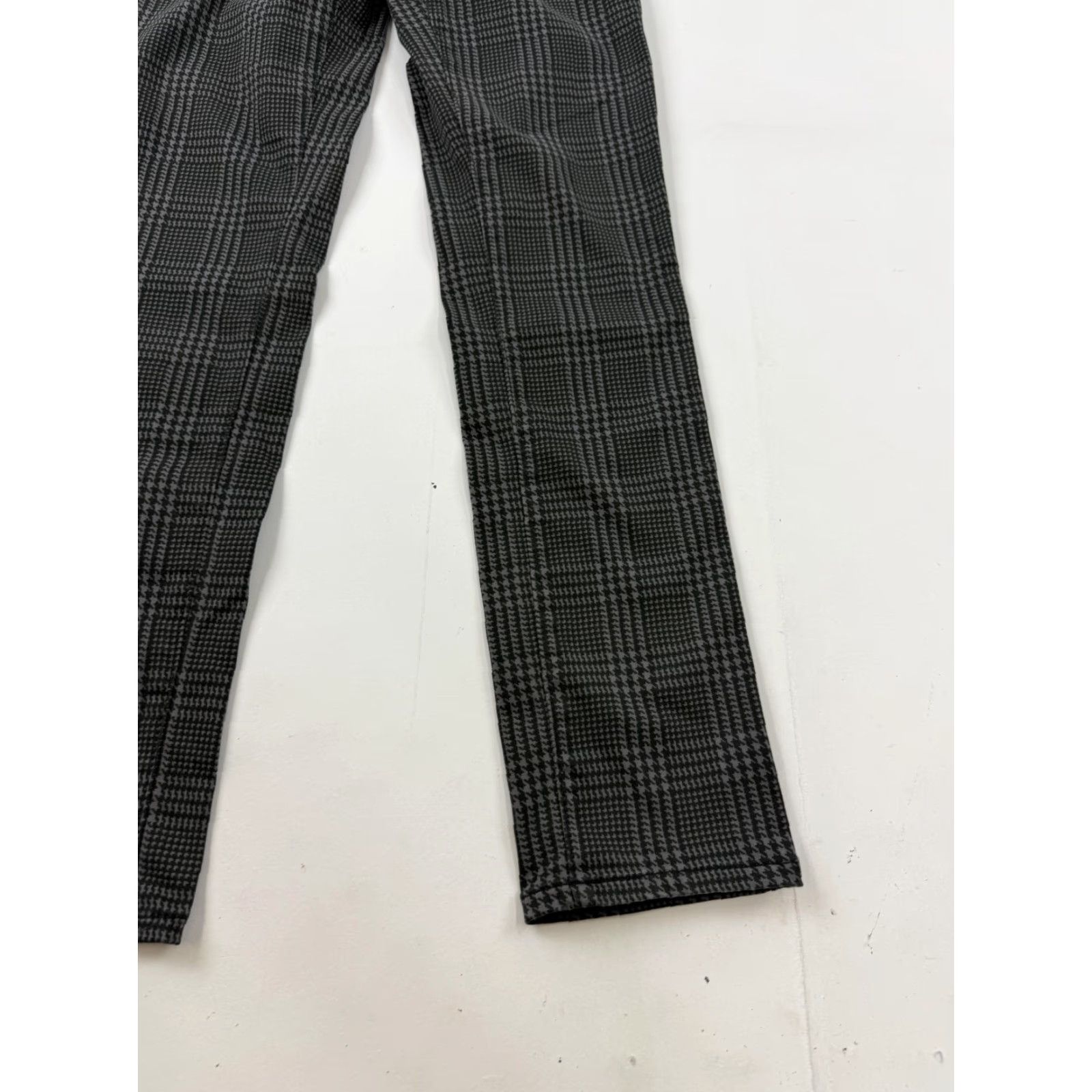 Vintage Adriano Goldschmied Jeans Womens 24R Gray Check Mid Rise Prima Ankle Stretch Jeans Women Gray Check Slim Rise Mid 5-Pocket Denim Casual Everyday Size 42" / US 20 - 2 Thumbnail