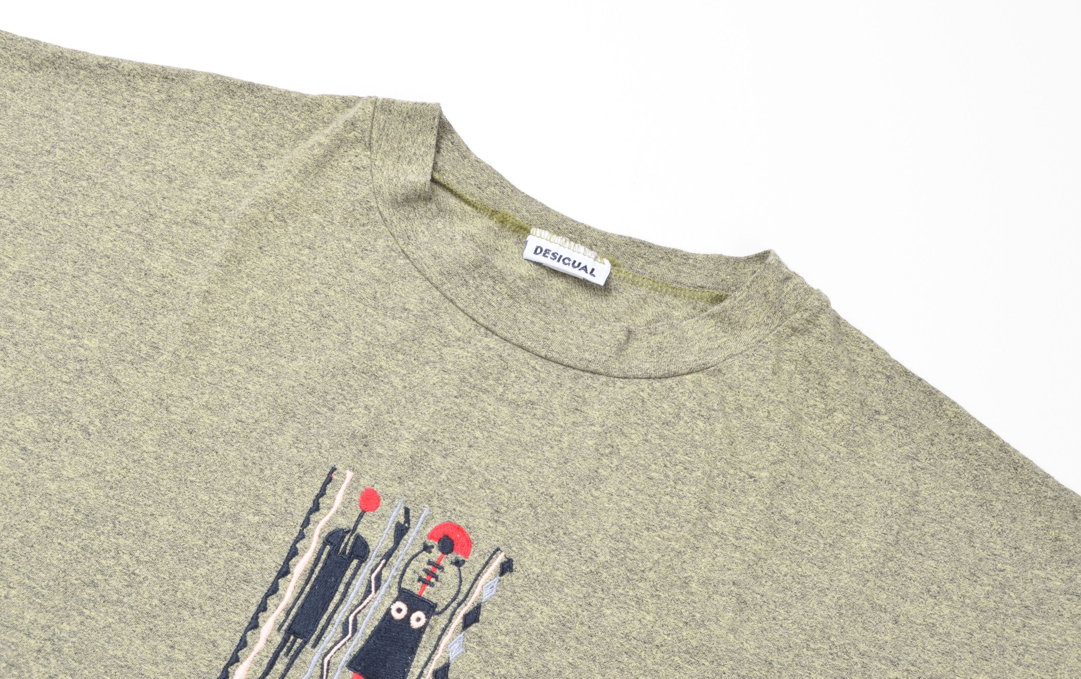 Desigual Vintage Desigual 90's Abstract Tribal Embroidered Tee Size US L / EU 52-54 / 3 - 2 Thumbnail