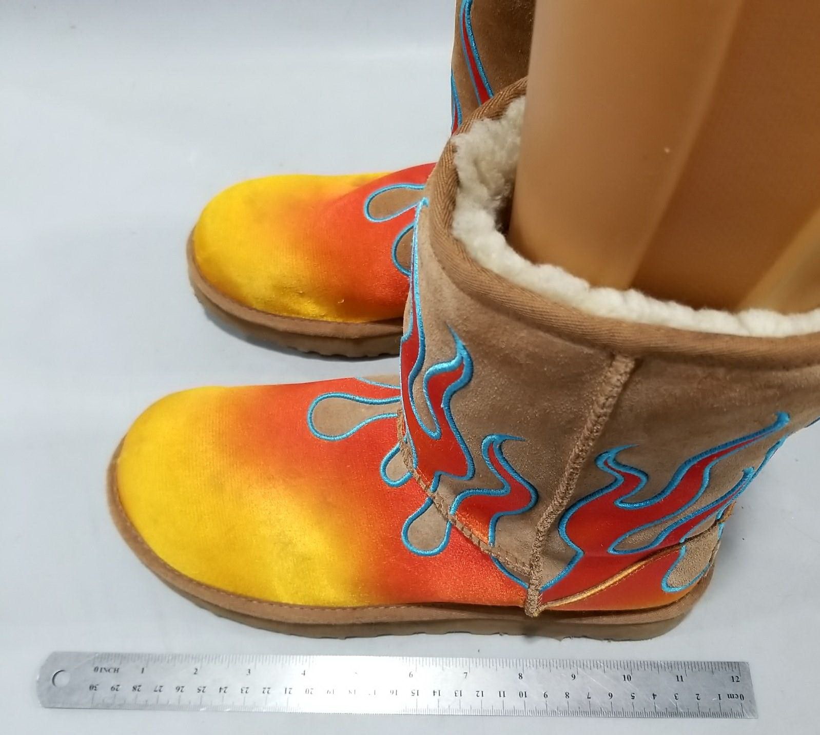 Jeremy Scott UGG Jeremy Scott Fire Flames Chestnut Boot Size mens 8,5 Size US 8.5 / EU 41-42 - 2 Thumbnail