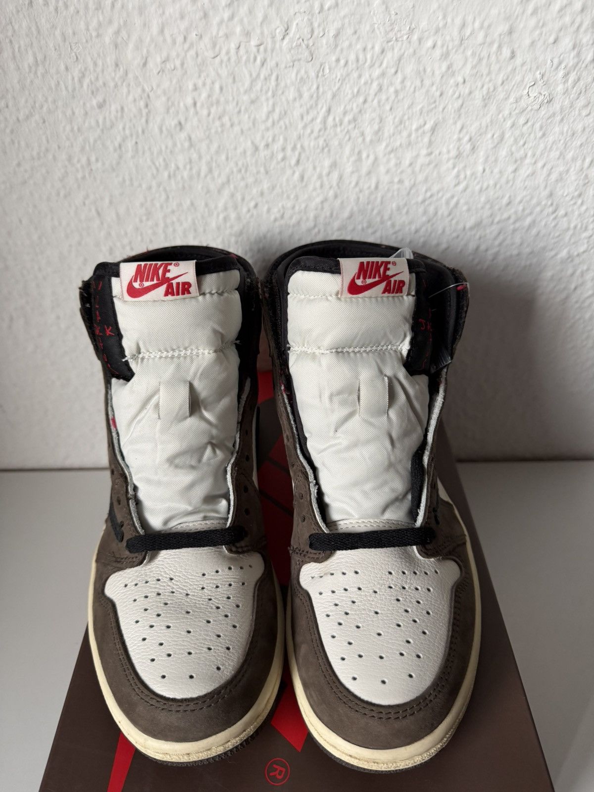Jordan Brand × Travis Scott Jordan 1 High x Travis Scott mocha Size US 7.5 / EU 40-41 - 6 Thumbnail