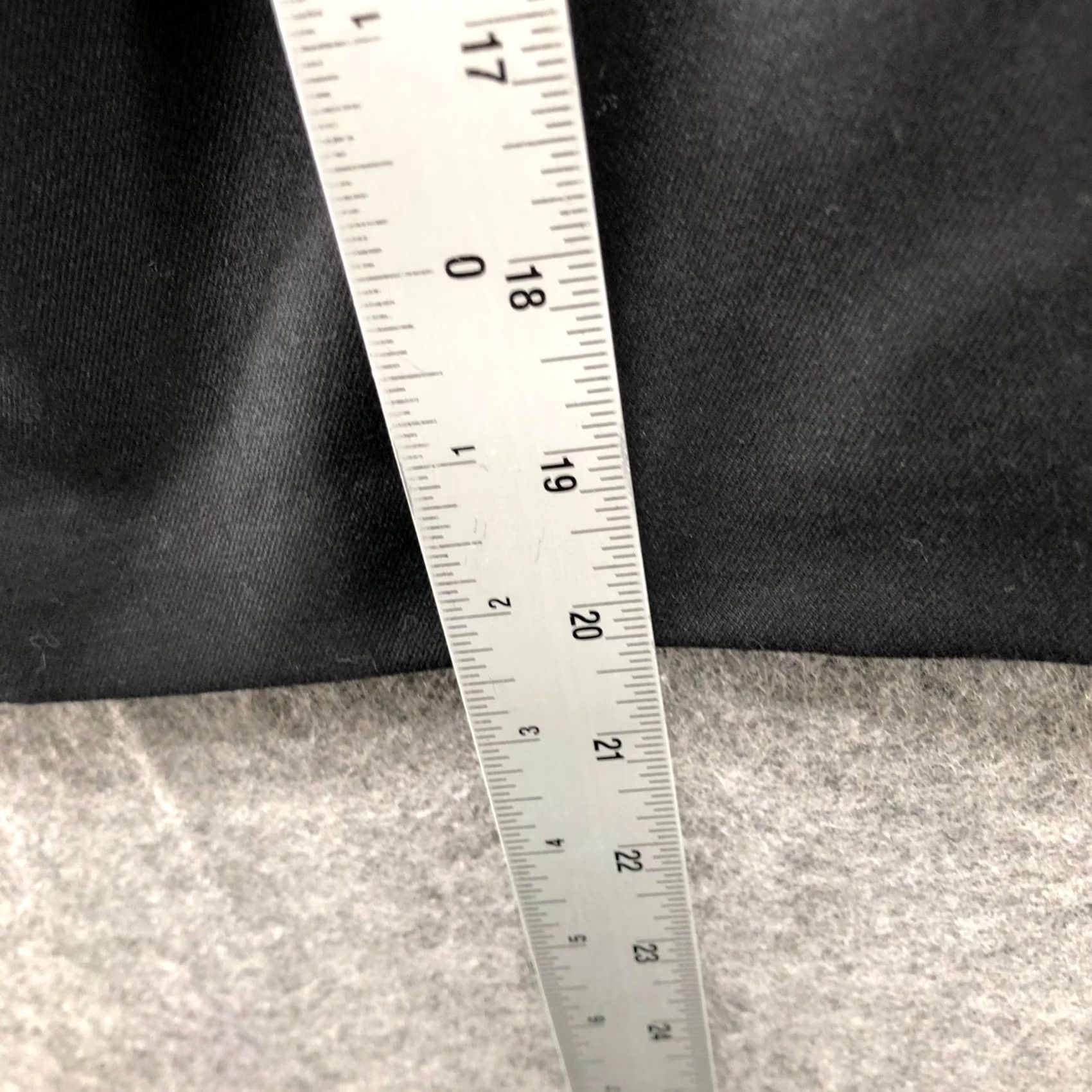 Banana Republic Banana Republic Bow Front Pencil Skirt Womens 2 Black Office Formal Skirt Knee Length Zip Back Vent Stretch Lined Size 26" / US 2 / IT 38 - 6 Thumbnail