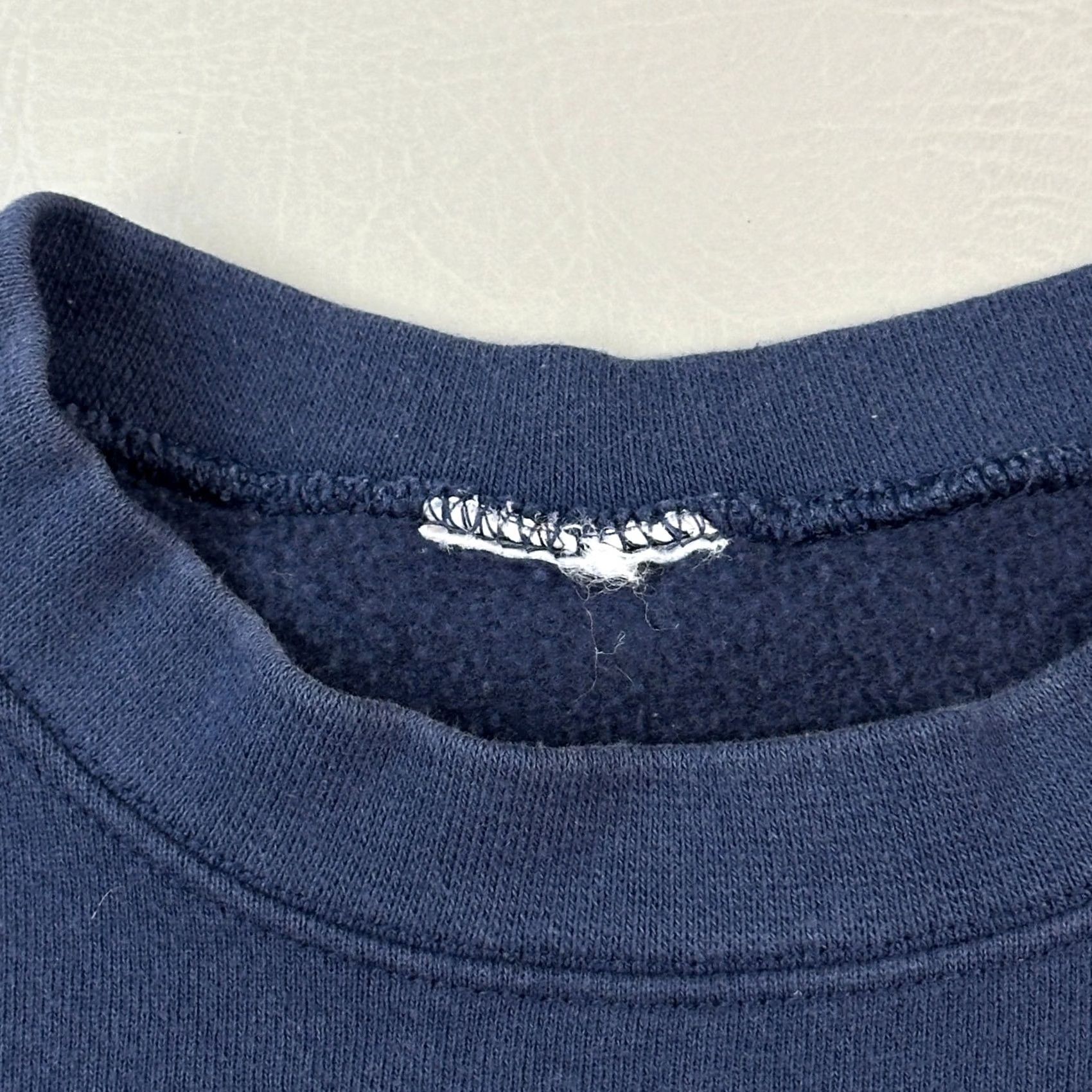 Vintage Vintage Alaska Sweatshirt Mens Large Heavyweight Map Graphic Pullover USA 90s Size US L / EU 52-54 / 3 - 5 Thumbnail