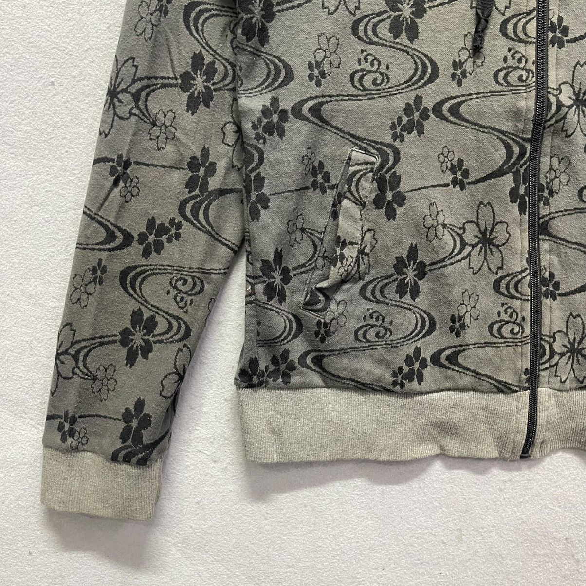 Japanese Brand Japanese Classic Script Floral Pattern Zip Hoodie Size US M / EU 48-50 / 2 - 6 Thumbnail