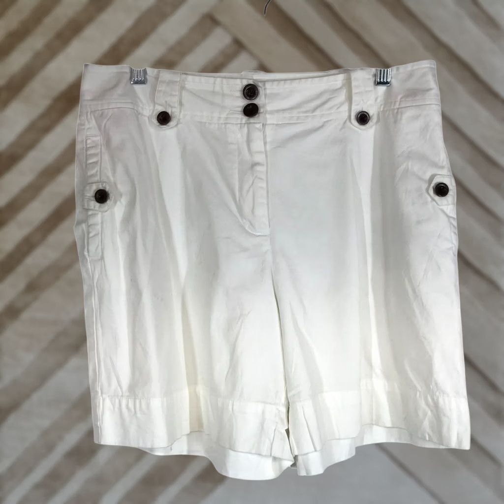 Talbots Prioritizes keywords: "Talbots Womens" and "Chino Shorts" are core search terms Size 30" / US 8 / IT 44 - 1 Thumbnail
