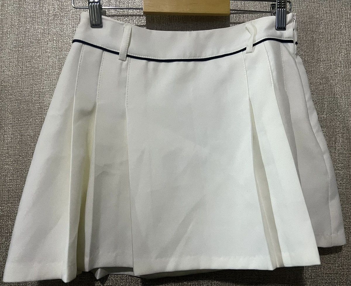 Primark Primark size 6 white pleated skirt Size 26" / US 2 / IT 38 - 4 Thumbnail