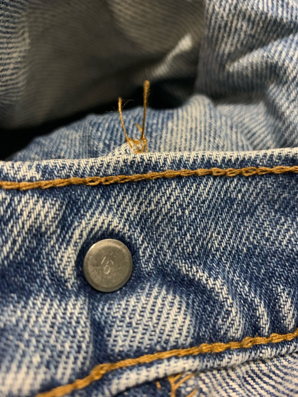 Japanese Brand × Levi's × Vintage Vintage Levi's top Button 16 Denim jeans Size US 34 / EU 50 - 8 Thumbnail