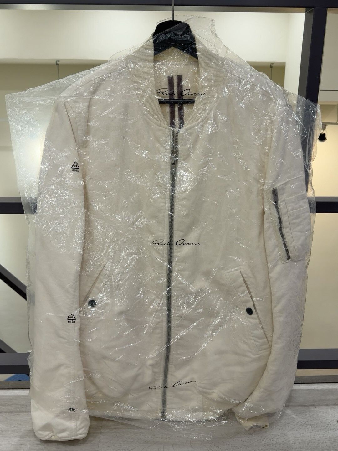 Rick Owens Rick Owens Flight Jacket in Beige Size M / US 6-8 / IT 42-44 - 1 Thumbnail