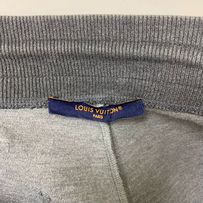 Louis Vuitton Louis Vuitton size m Grey illustrated bib pants Size US 28 / EU 44 - 3 Thumbnail