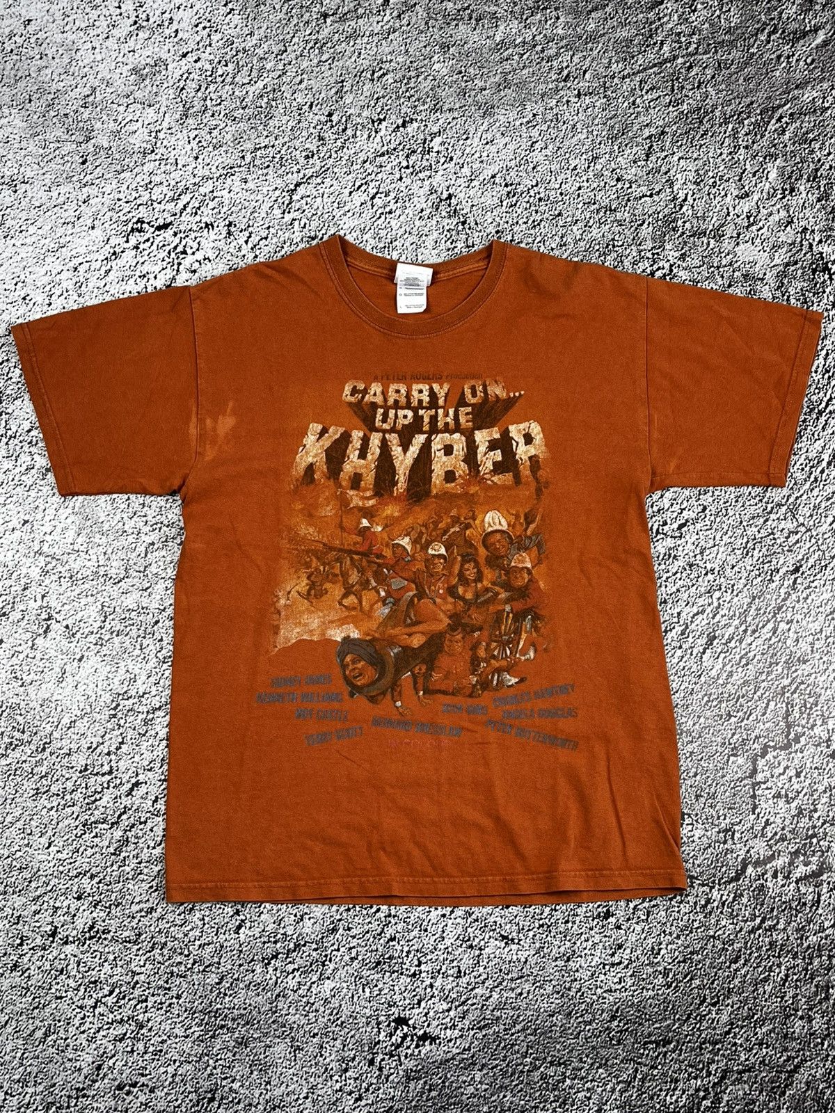 Vintage Vintage Y2K Carry On big logo tee streetwear size L Size US L / EU 52-54 / 3 - 1 Thumbnail
