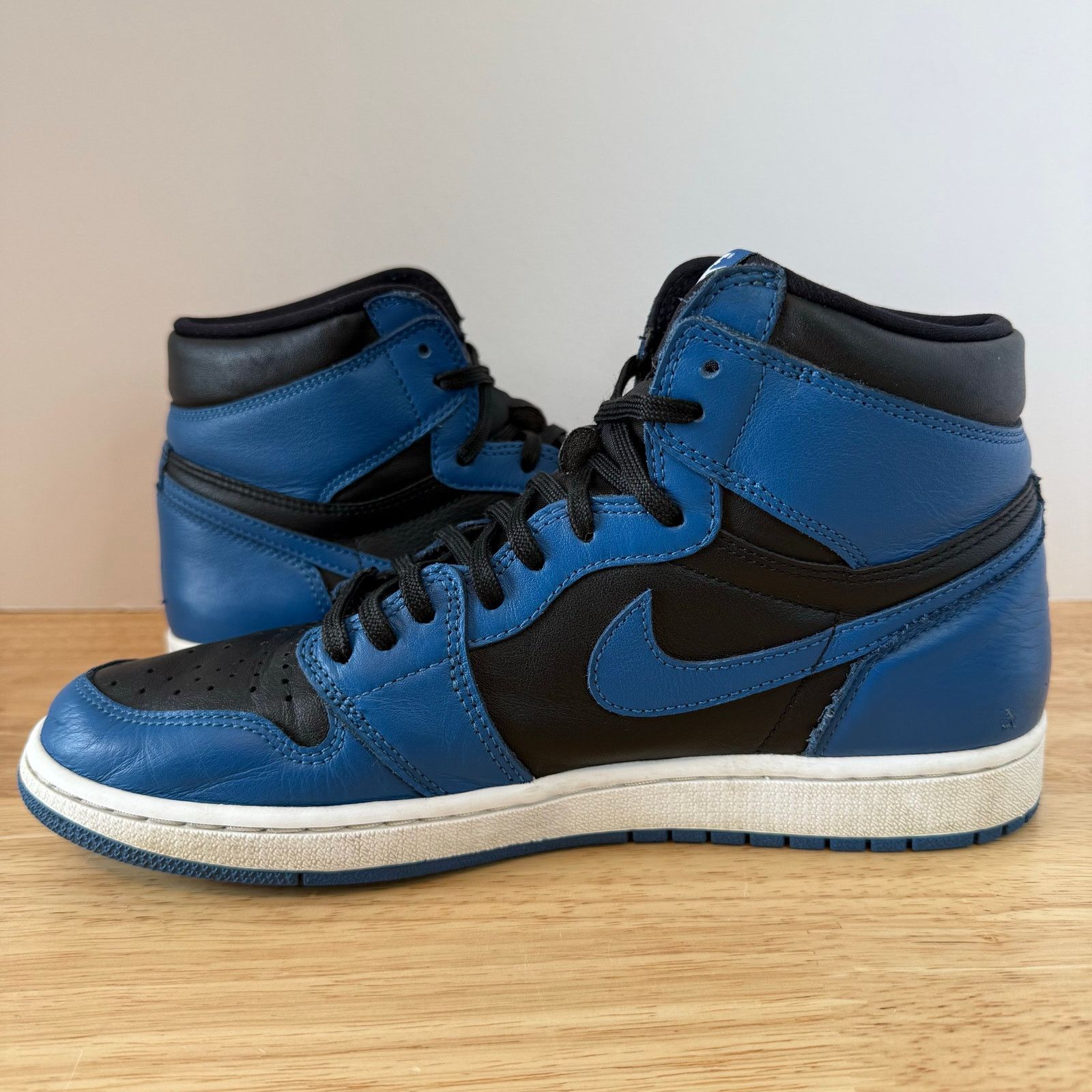 Jordan Brand Air Jordan 1 Retro High OG 'DarkMarina Blue' Men’s Size 10.5 Size US 10.5 / EU 43-44 - 11 Thumbnail