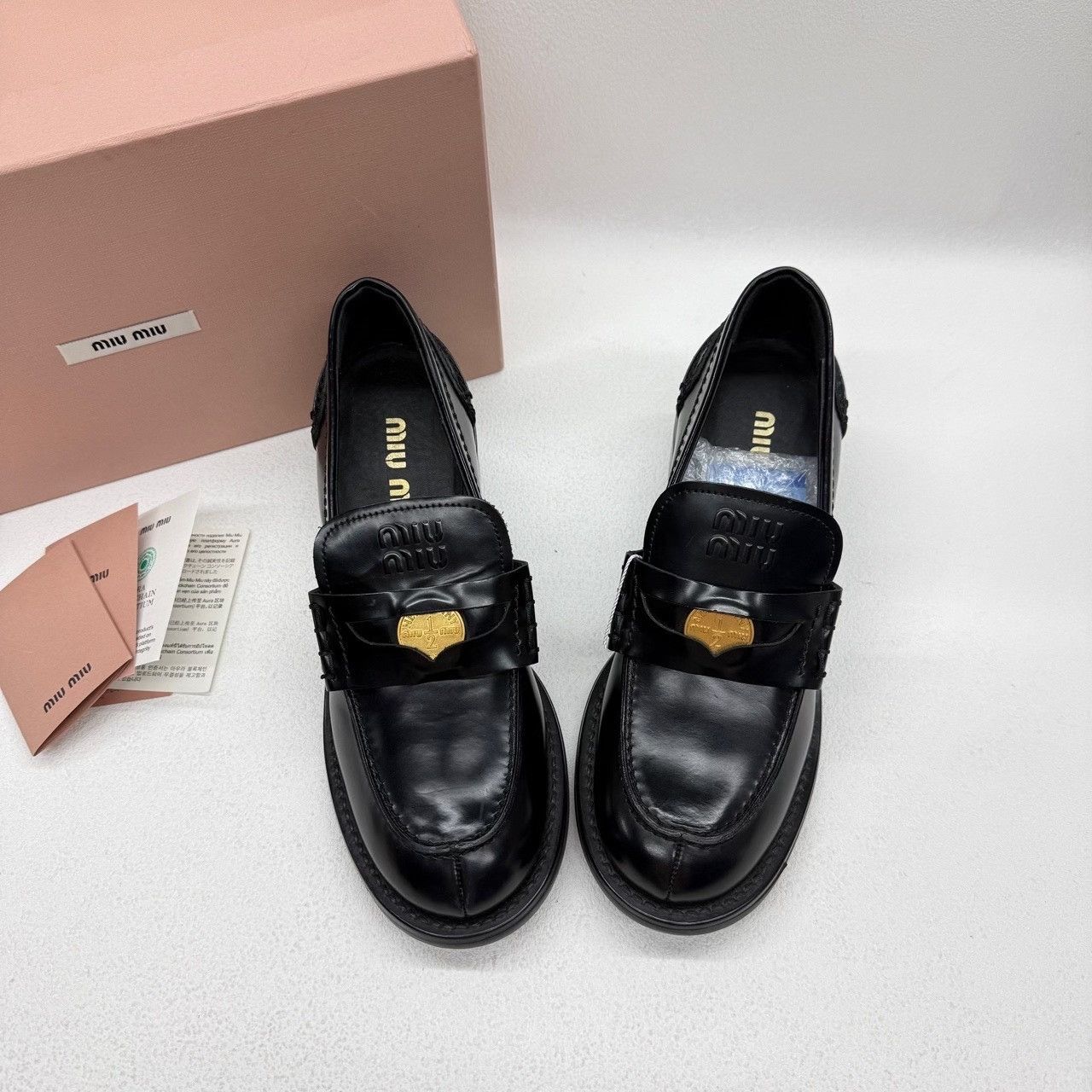 Miu Miu Miu Miu Black Lowtop Sneakers us_5 Women Size US 5 / IT 35 - 1 Thumbnail