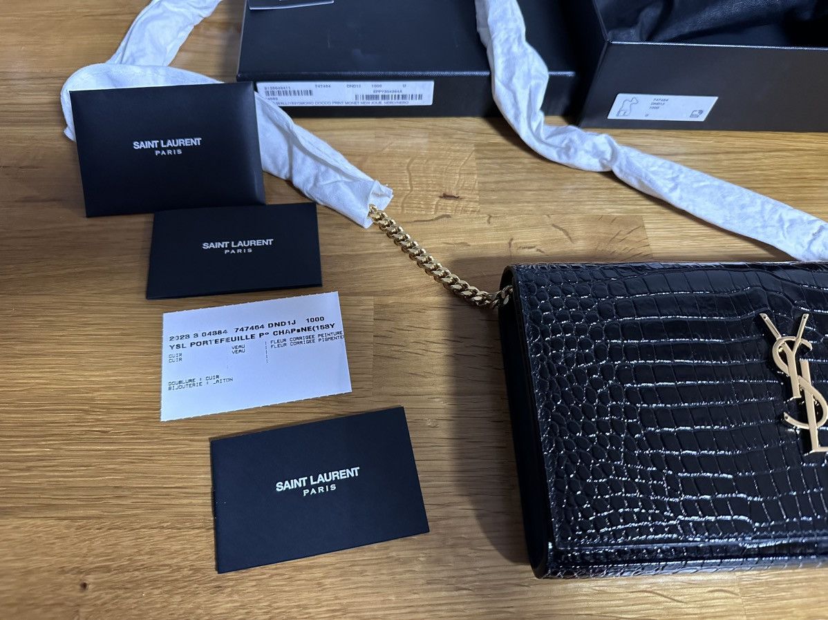 Saint Laurent Paris Cassandra YSL Wallet on Chain in Croc Embossed Leather Size ONE SIZE - 10 Thumbnail