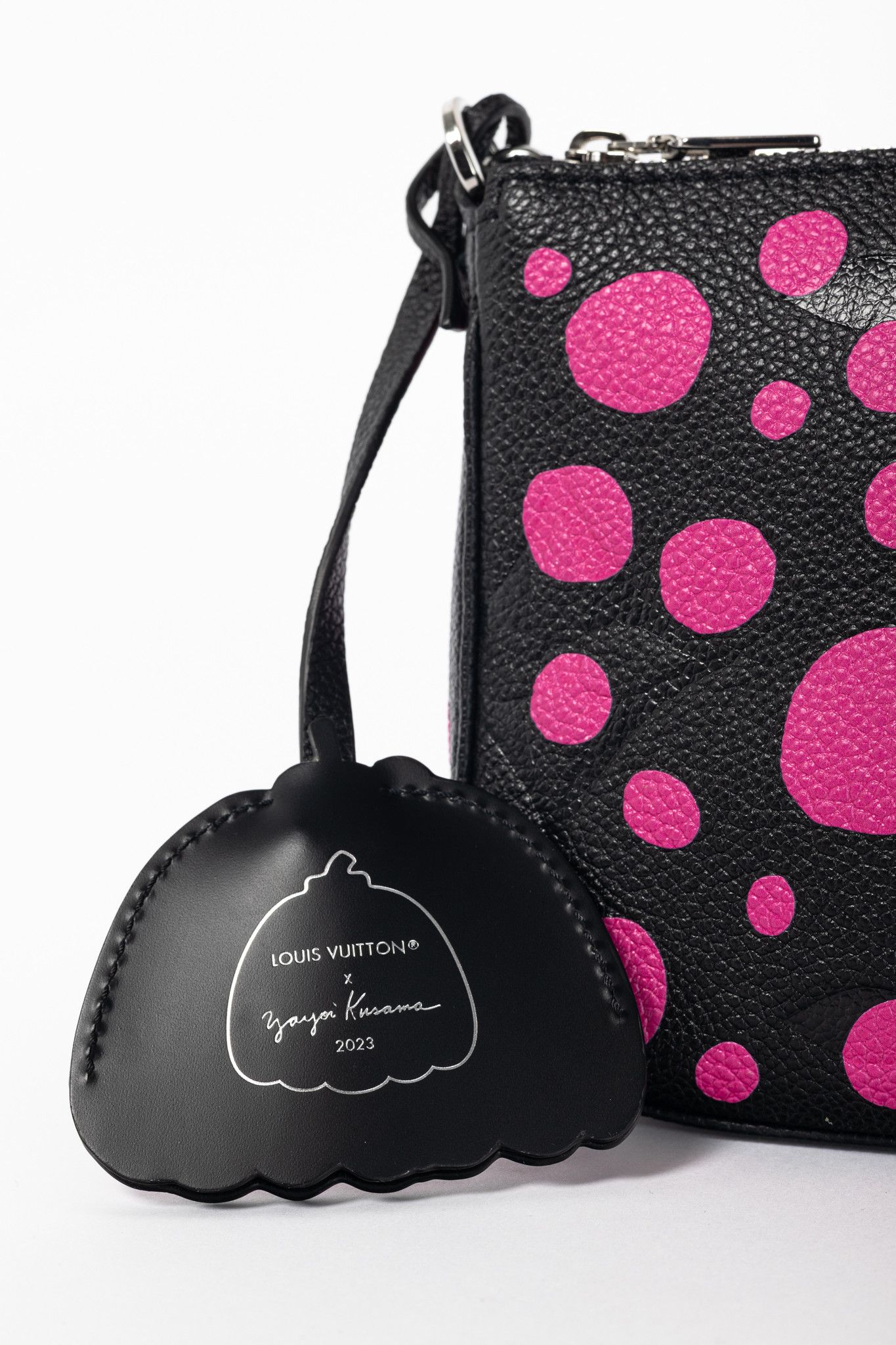 Louis Vuitton × Yayoi Kusama Louis Vuitton Multi Pochette Accessoires Infinity Dots Bag Size ONE SIZE - 9 Thumbnail