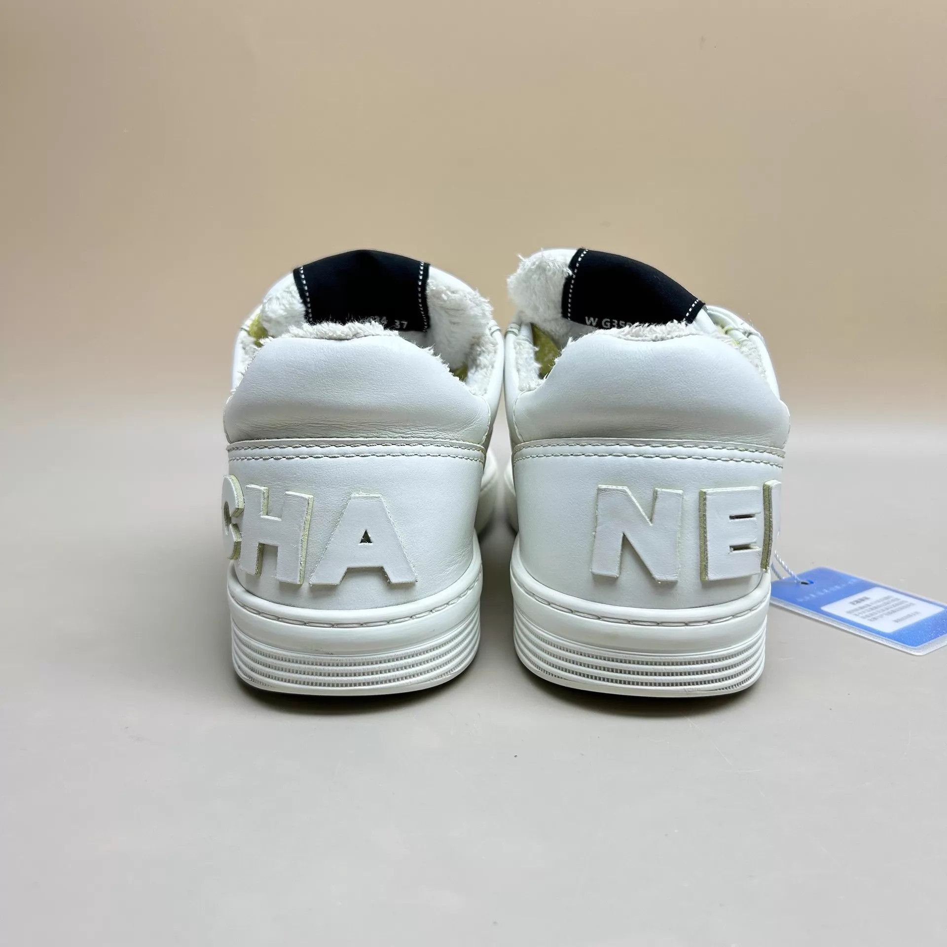 Chanel CHANEL White & Green CC Logo Sneaker 37 Size US 6.5 / IT 36.5 - 2 Thumbnail