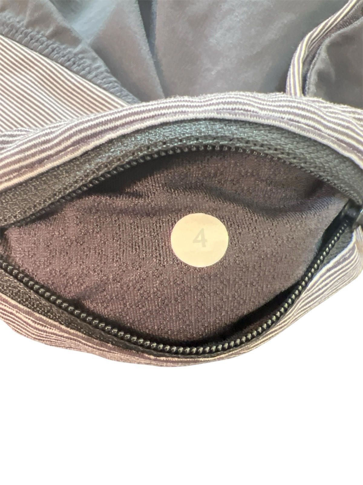 Designer Lululemon Shorts Size 4 Size 27" / US 4 / IT 40 - 4 Thumbnail