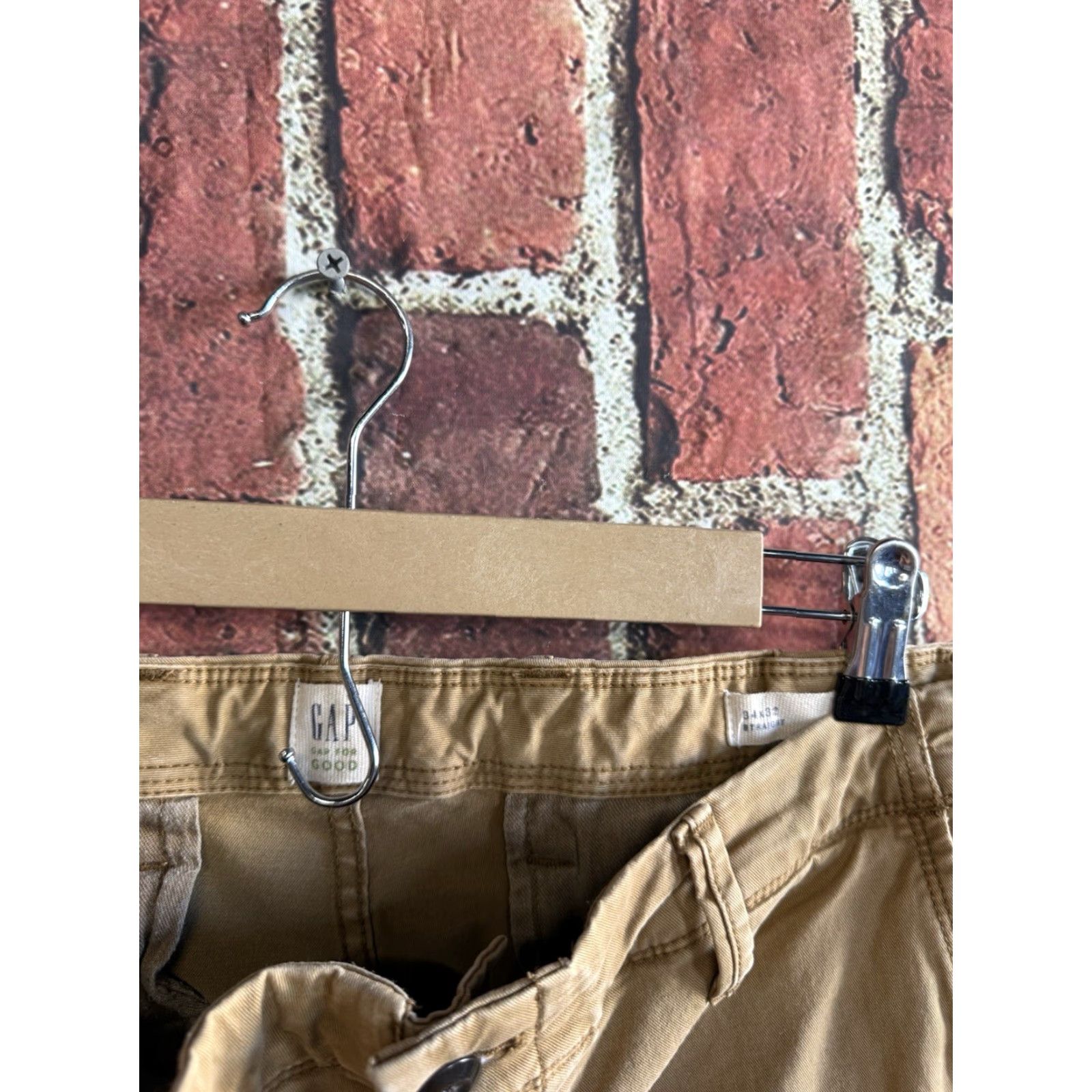 Gap Gap Mens Khaki Straight Leg Pants Size 34 x 32 Regular Inseam 32 Brown Chino Pants Mens Size US 34 / EU 50 - 3 Thumbnail
