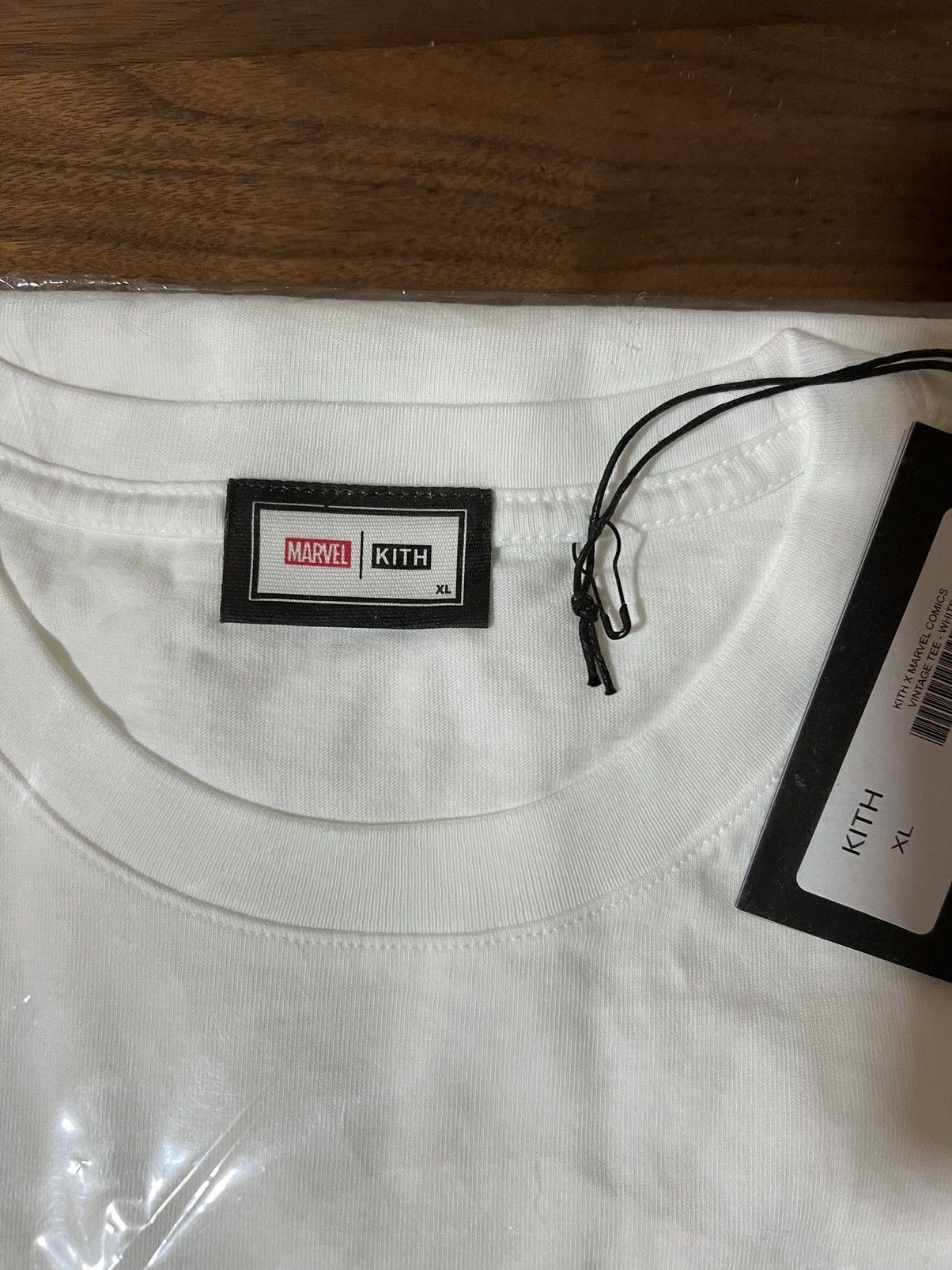 Kith Marvel | Kith Comics Vintage Tee in White Size XL T-Shirt Size US XL / EU 56 / 4 - 7 Thumbnail