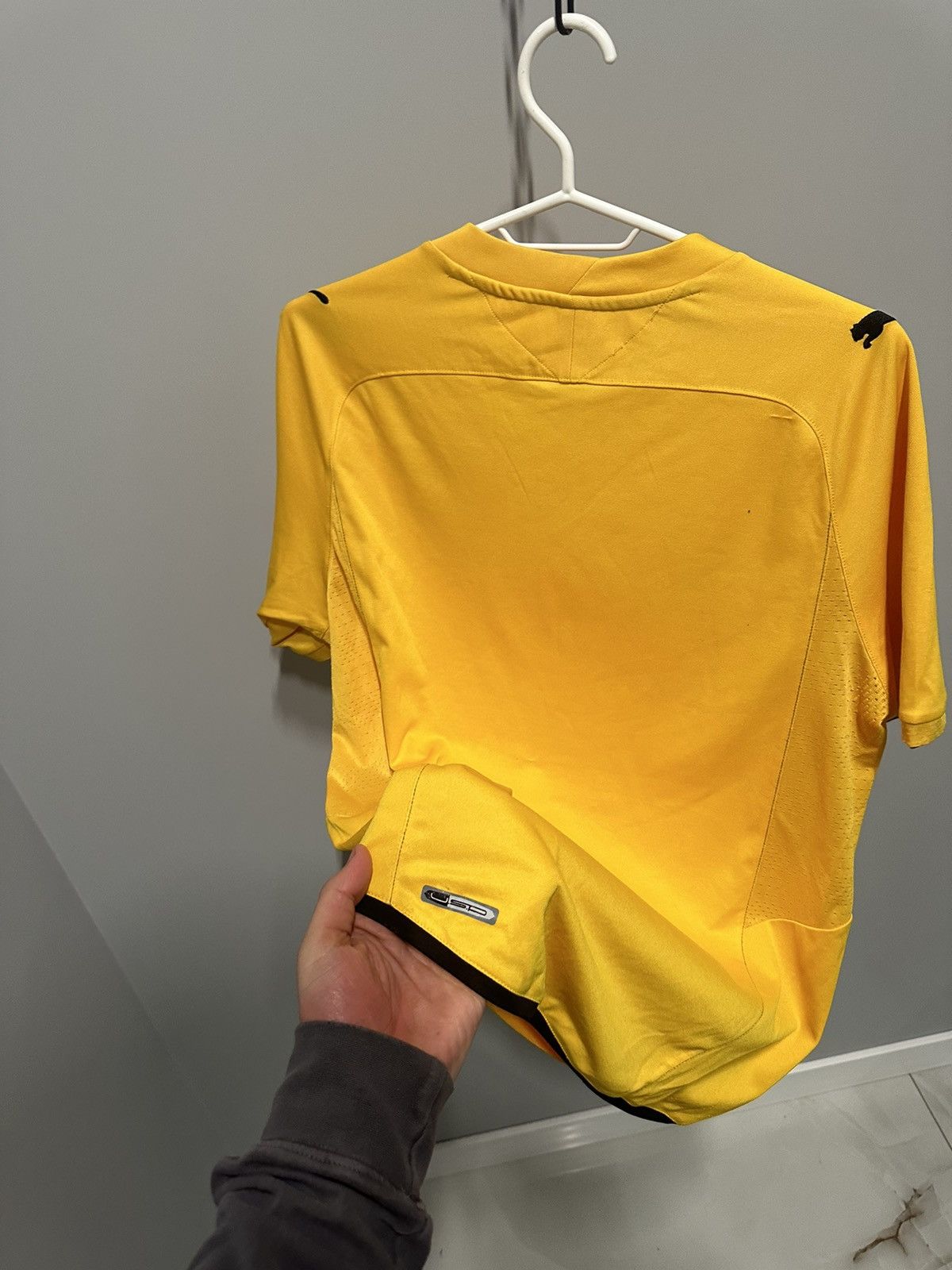 Puma Vintage Y2K Puma A.E.K Soccer jersey Block Core 2000s Size US M / EU 48-50 / 2 - 11 Thumbnail