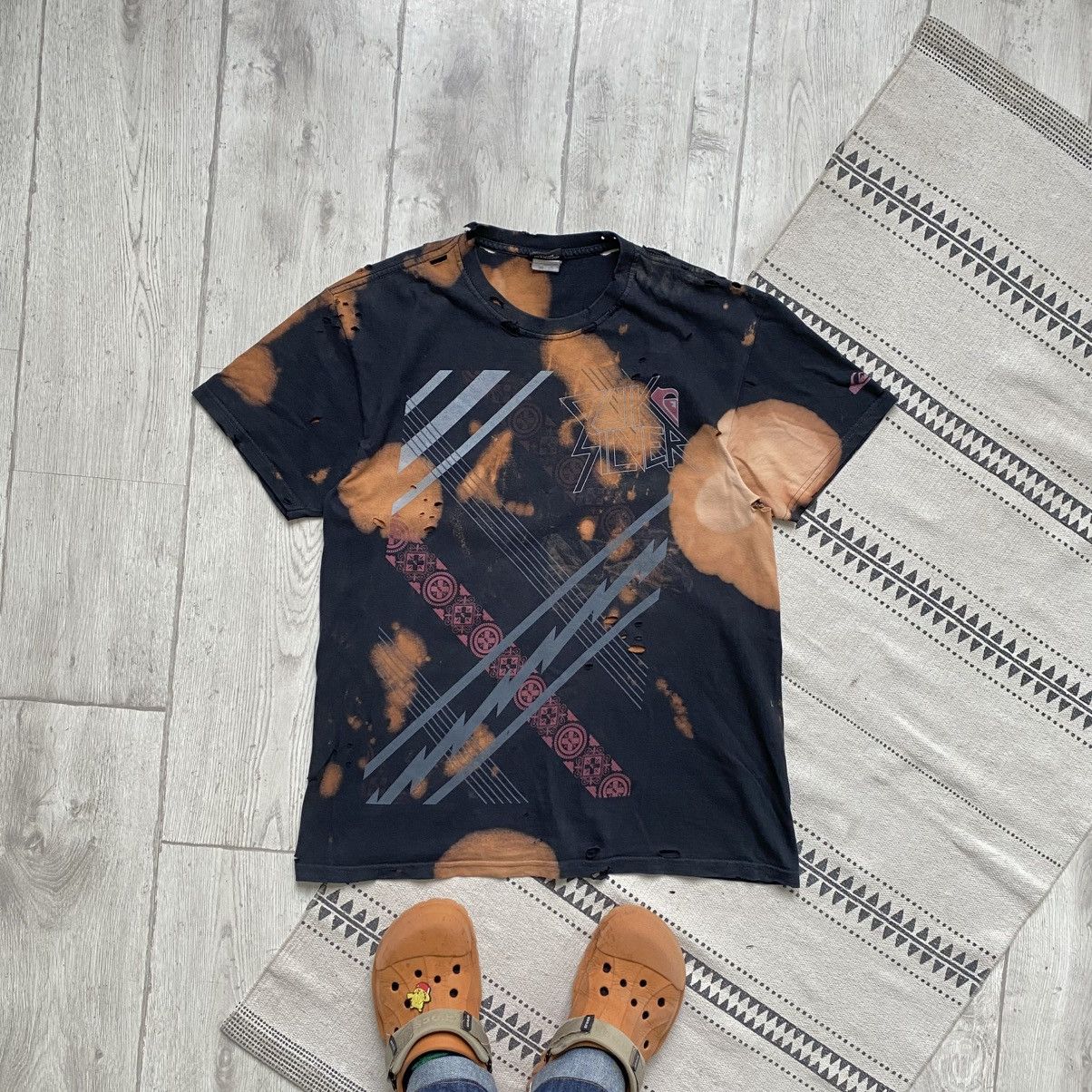 Quiksilver 🏄🏼‍♂️Trashed Vintage 90s Quiksilver Tee Y2K Skater t-shirt Size US M / EU 48-50 / 2 - 1 Thumbnail