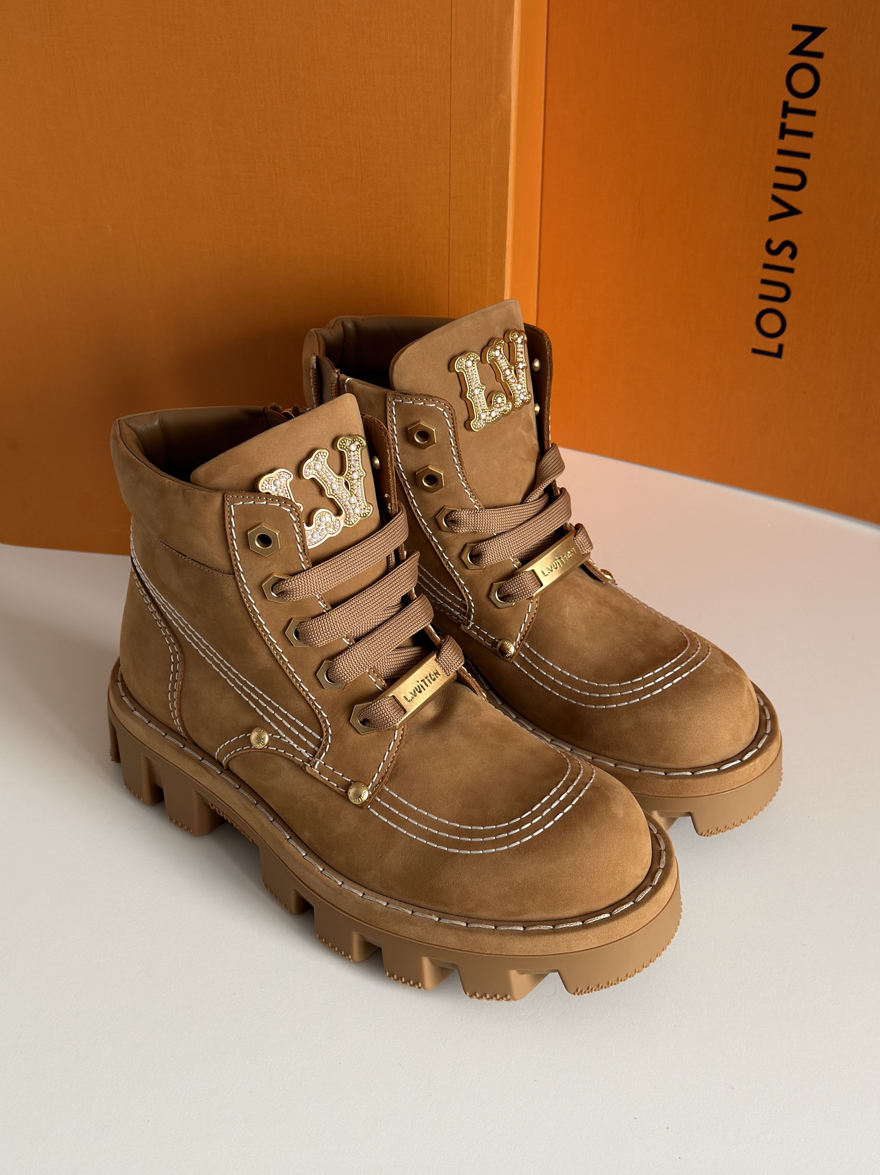 Louis Vuitton LV Checker Ankle Boot | size 8lv Size US 8 / EU 41 - 3 Thumbnail