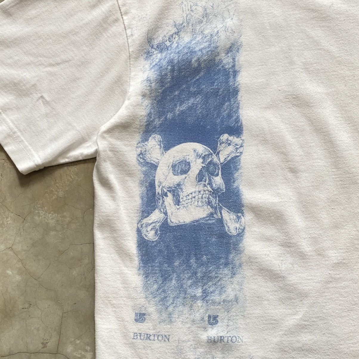 Burton Vintage 2007 Andrei Molodkin For Burton Skull Tee Size US L / EU 52-54 / 3 - 10 Thumbnail
