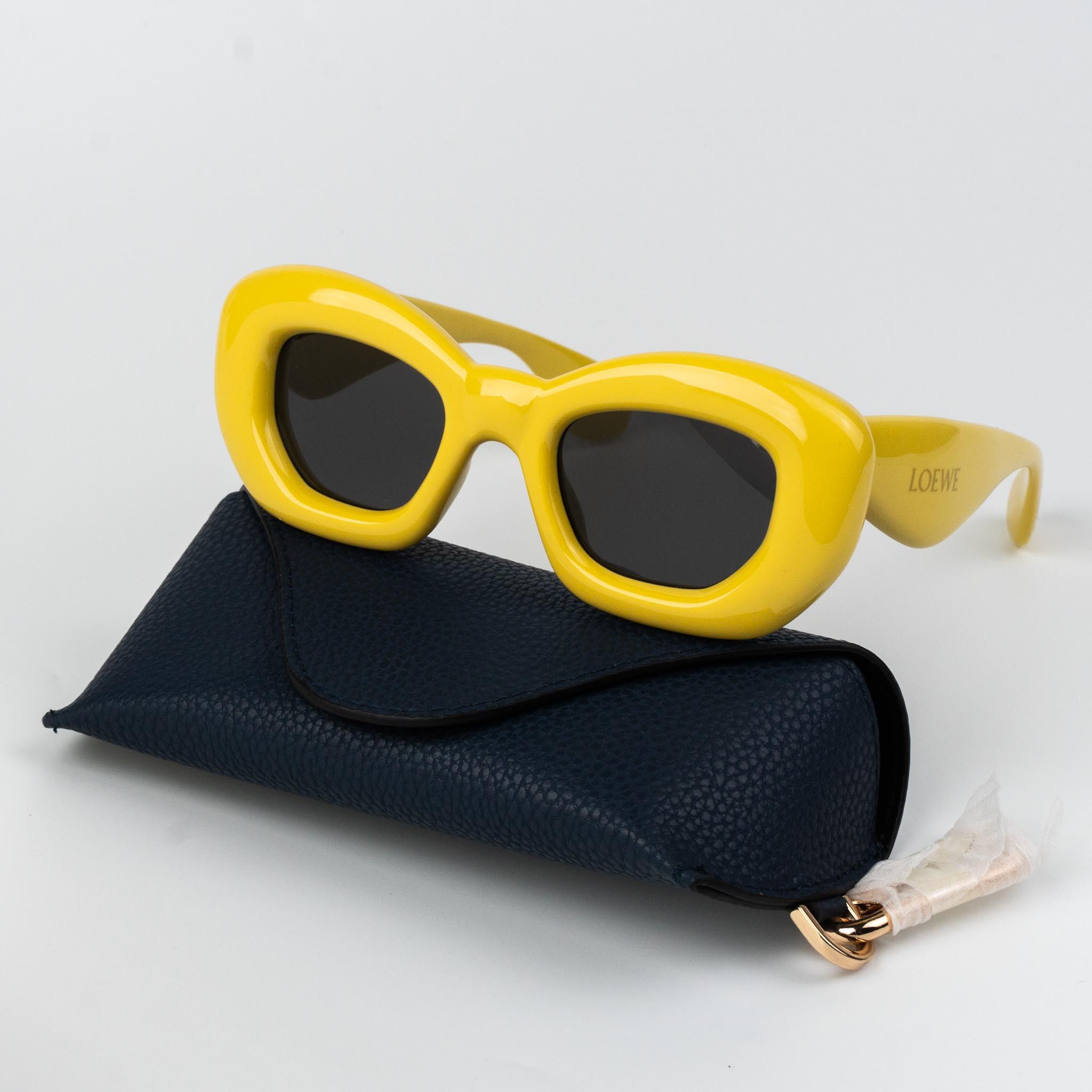 Loewe Loewe INFLATED Women Sunglasses LW40117I 39A NEW AUTHENTIC Size ONE SIZE - 1 Thumbnail