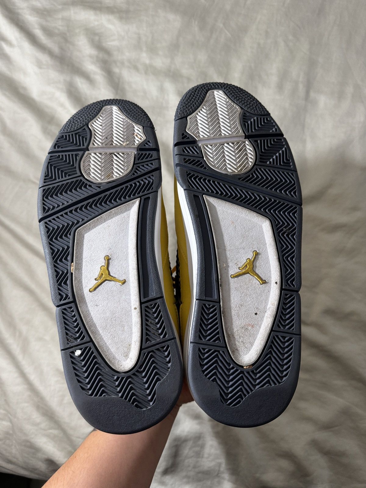 Jordan Brand Jordan 4 lightning Size US 11.5 / EU 44-45 - 3 Thumbnail