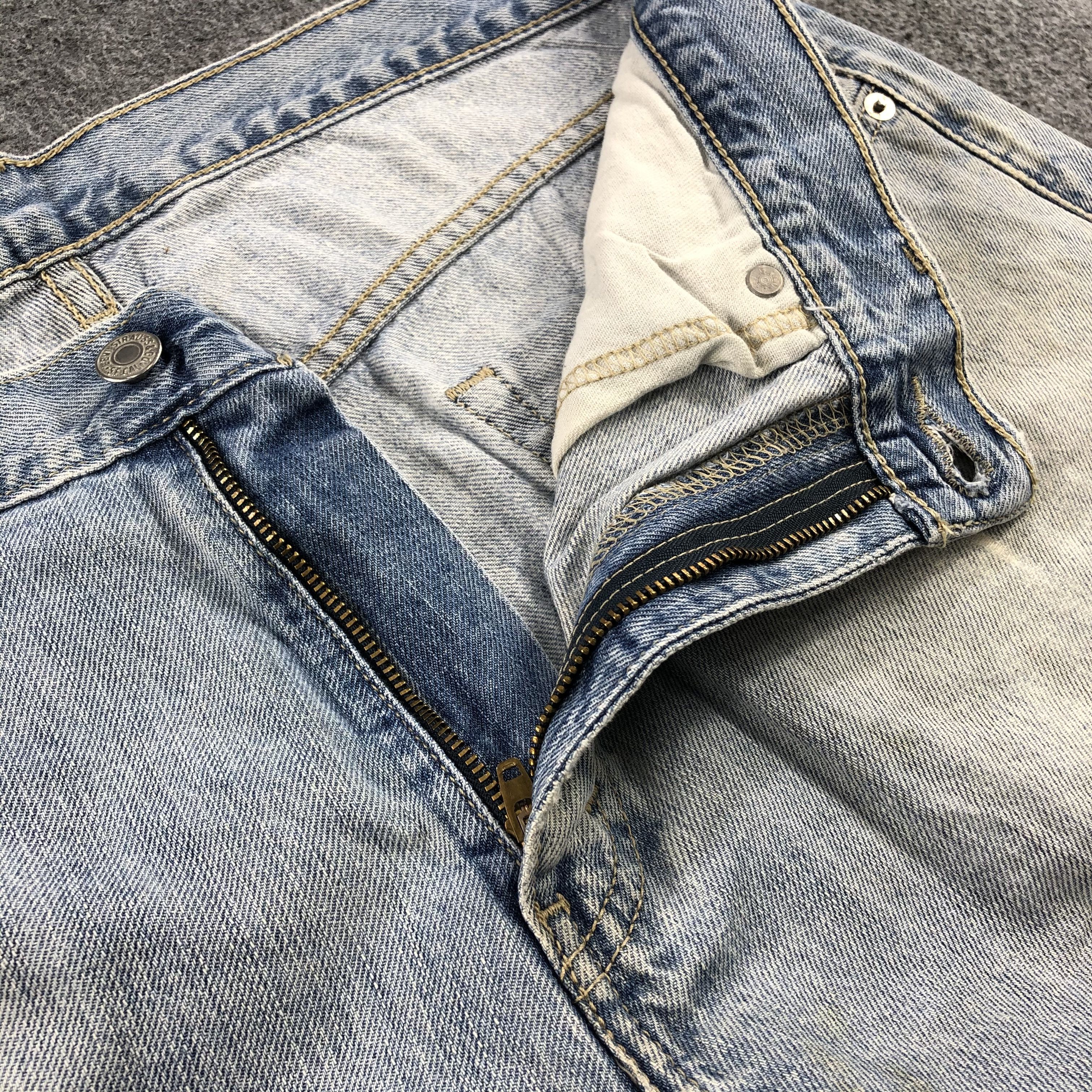 Levi's Vintage Light Wash Levis 559 Jeans-J1512 Size US 36 / EU 52 - 9 Thumbnail
