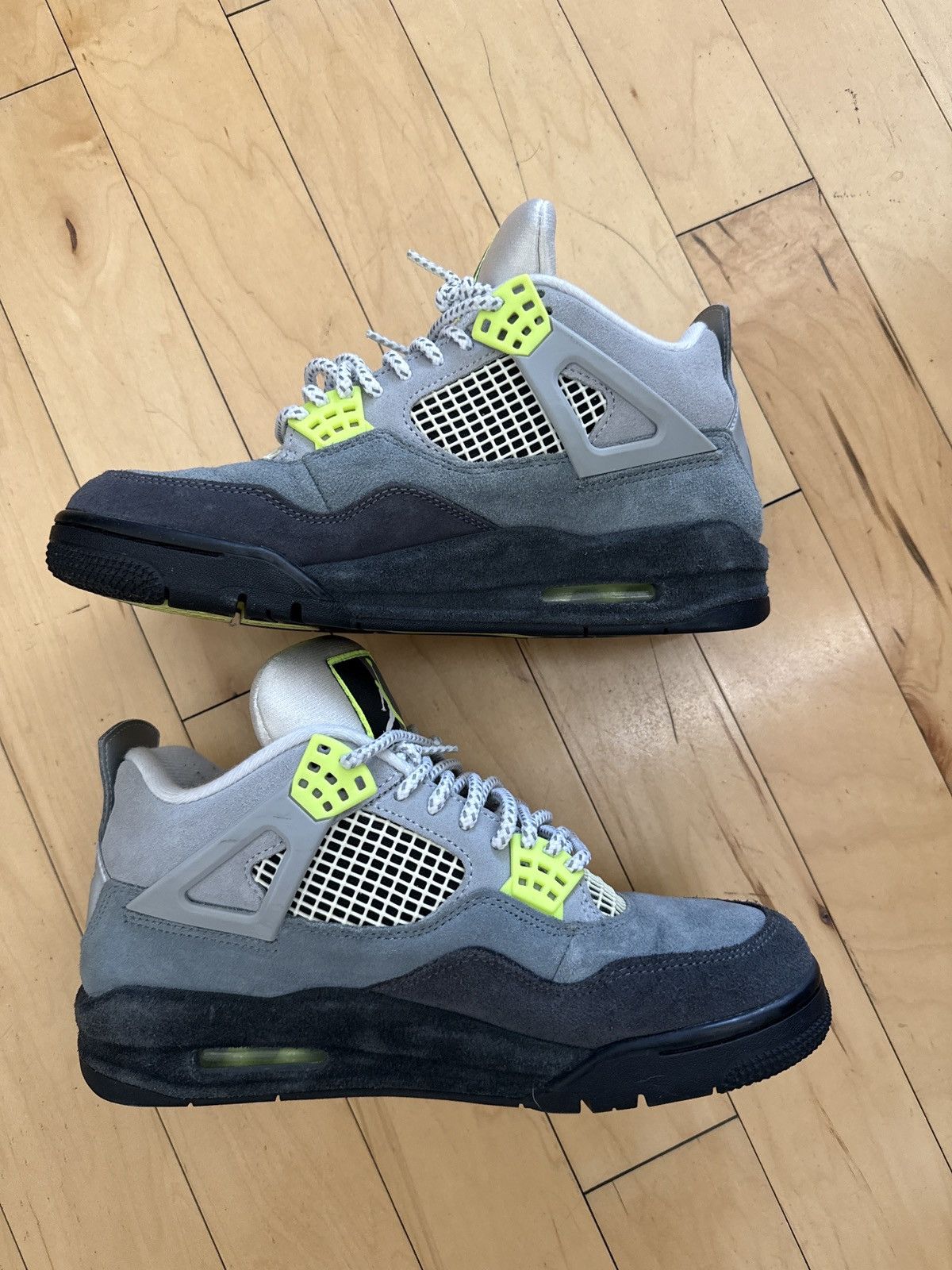 Jordan Brand Retro ‘Neon 95’ Size US 8 / EU 41 - 2 Thumbnail