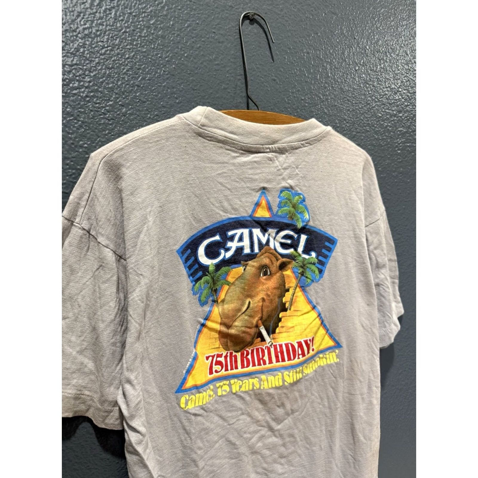 Camel VINTAGE Camel Pro Racing Joe Cool Gray Pocket Tee Shirt XL Men 80s Size US XL / EU 56 / 4 - 2 Thumbnail