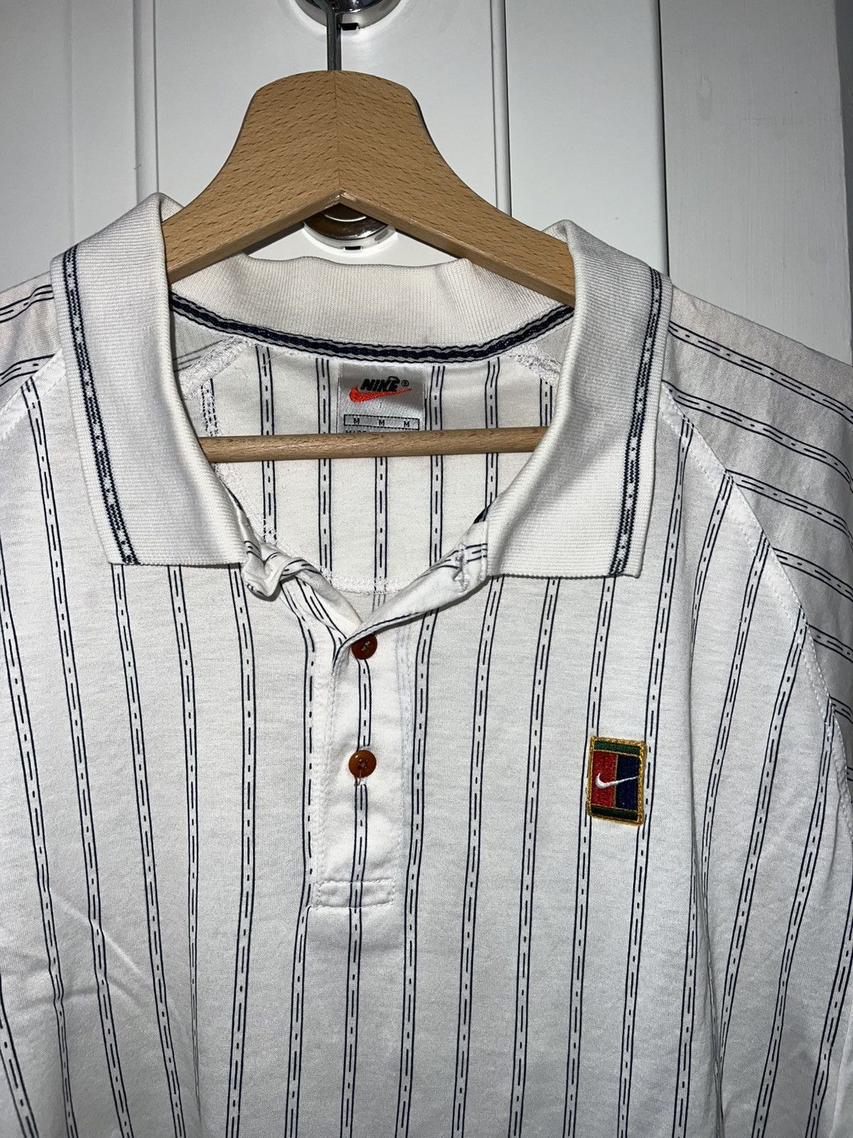 Nike × Vintage 90s Vintage Nike Court White Stripped Polo Size US M / EU 48-50 / 2 - 8 Thumbnail