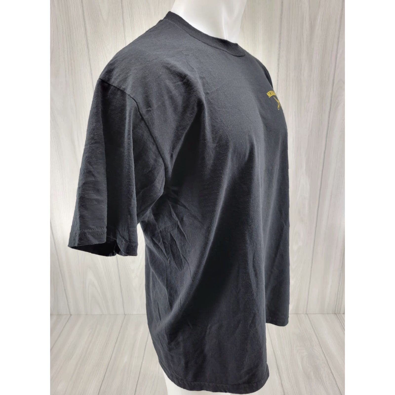 Jerzees VINTAGE Nicholson File Black Shirt Men’s Size L Graphic Print T-Shirt Short Sleeve Men Size US L / EU 52-54 / 3 - 5 Thumbnail