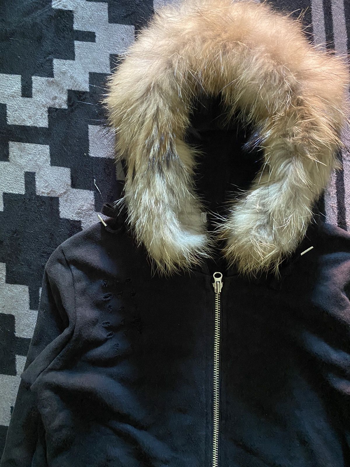 Le Grande Bleu (L.G.B.) Japanese unknwn faux fur distressed multi zip hoodie Size US XL / EU 56 / 4 - 4 Thumbnail