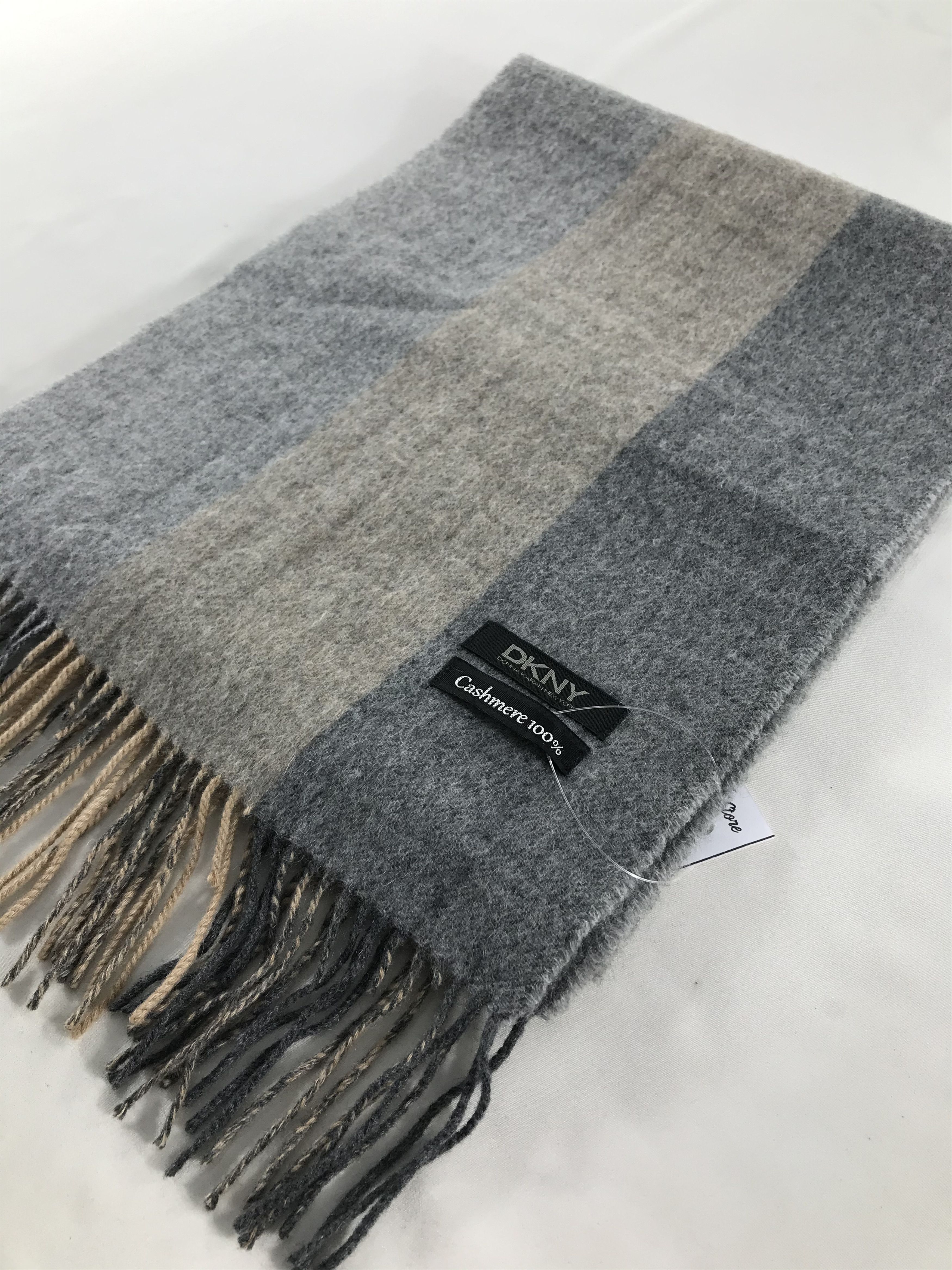 DKNY DKNY Scarf / Muffler / Neckwear - WW3024 Size ONE SIZE - 3 Thumbnail