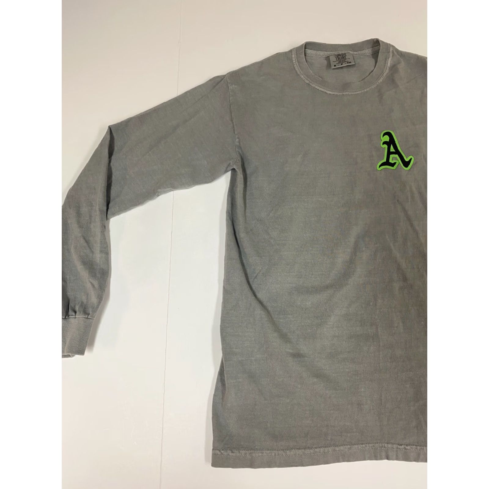 Comfort Colors Comfort Colors Mens Shirt S Gray Long Sleeve Crew Neck Logo Cotton Size US S / EU 44-46 / 1 - 3 Thumbnail